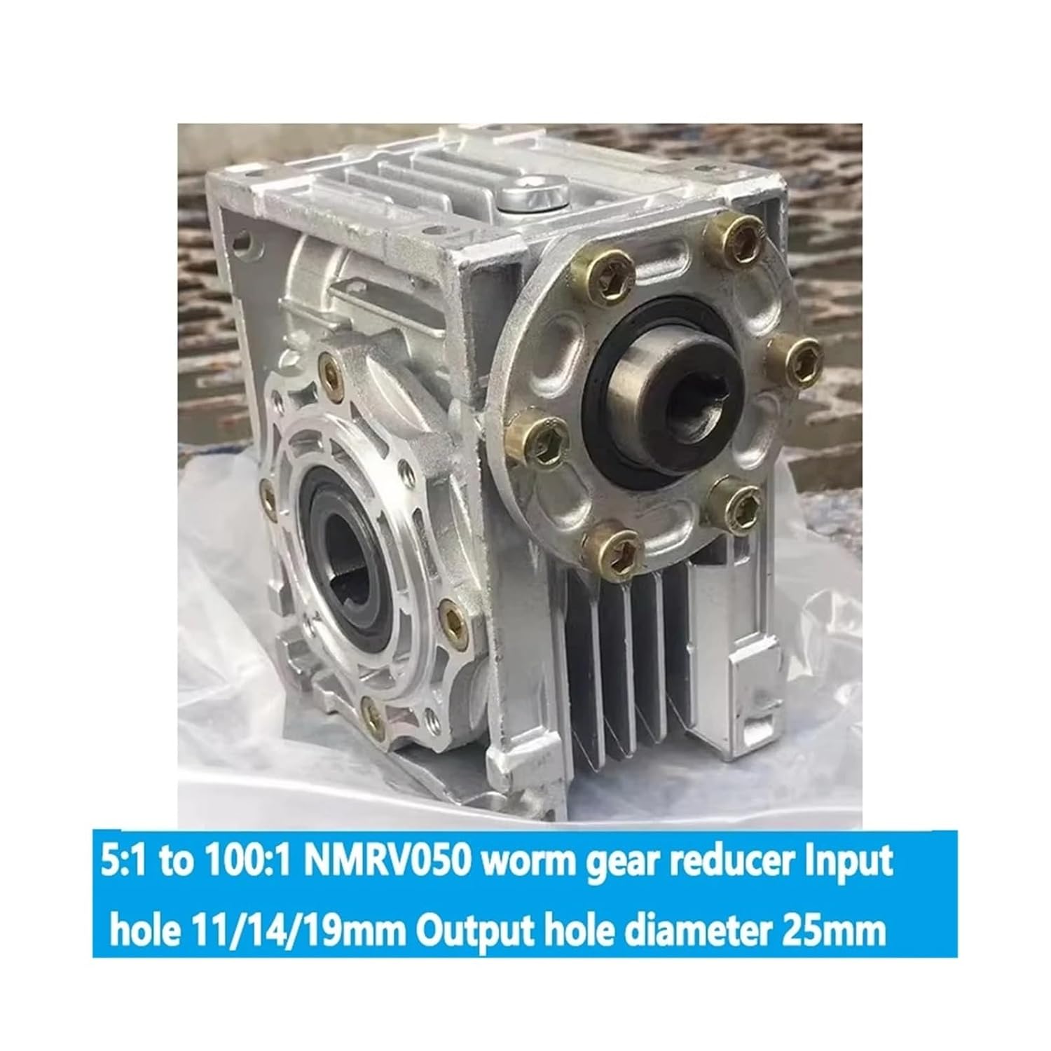 5:1 to 100:1 NMRV050 Worm Gear Reducer with Oil Seal Input Hole 11mm /14mm /19mm Output Hole Diameter 25mm