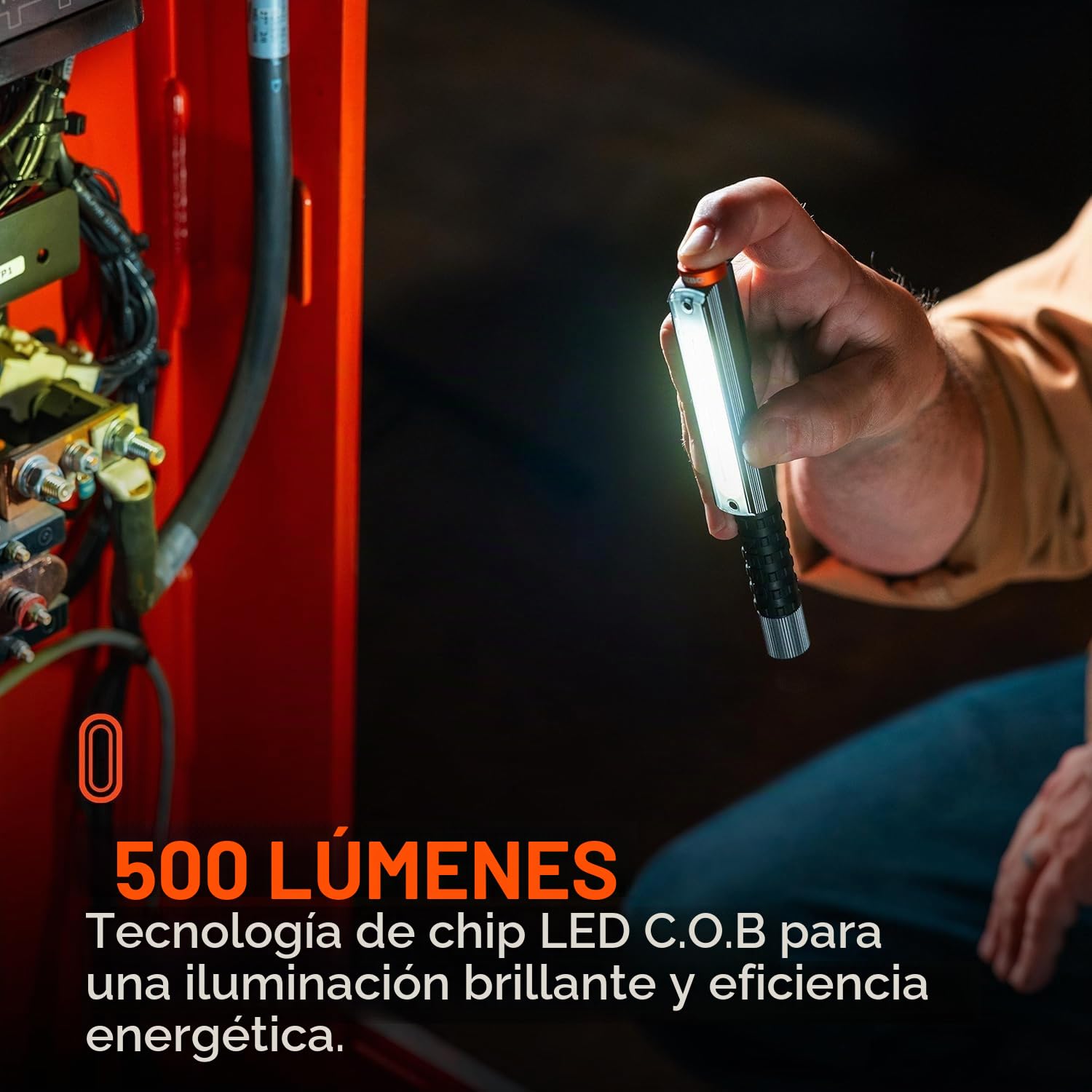 NEBO Lil Larry 500 Flex Luz de Trabajo COB – 500 Lm | Flex Power: Recargable O 2x AAA | 5 Modos | Direct-to-Red | Base Magnética | IPX7 | Aluminio | 75g | USB-C