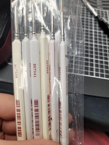 The Army Painter, Mega Brush Set, 10 pinceaux pour figurines Wargames | 3 pour le layering, 2 pour le drybrushing, 3 pour le detailing et 2 pour les grands modèles