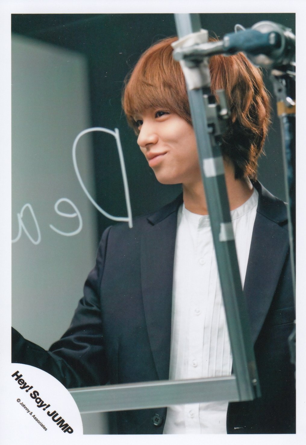 Amazon.co.jp: Hey! Say! JUMP 公式生写真 （伊野尾慧）HI00053