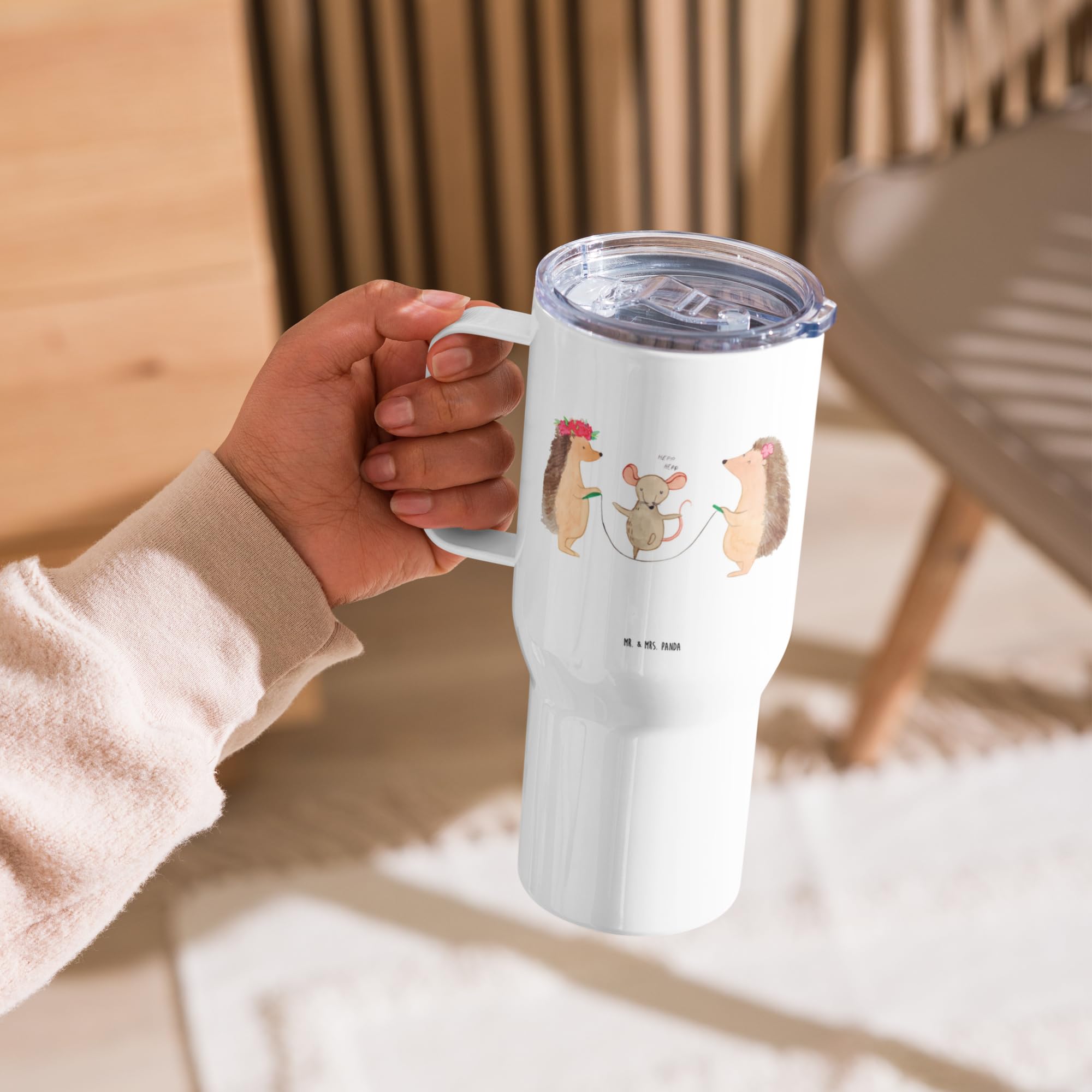 Mr. & Mrs. Panda Kaffee-to-go-Becher Igel Seilhüpfen - Geschenk, Lustige Sprüche, thermosbecher, Kindergarten, Thermos-Becher, Trinkgefäß, Maus, Teetasse, Kinder, Seilspringen, Thermobecher