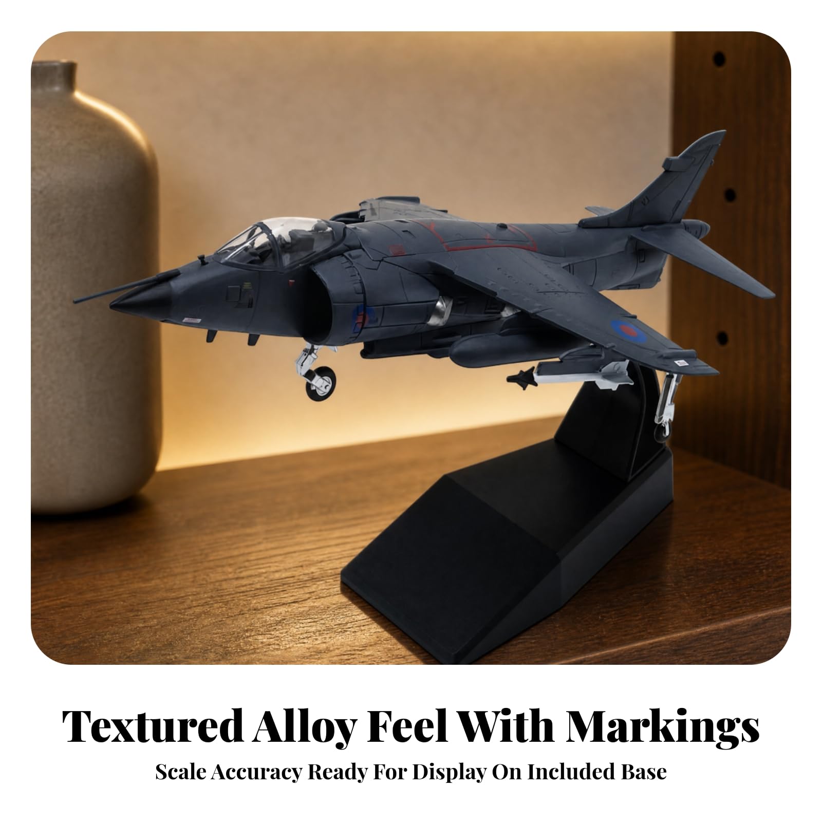 Modello Aereo Militare - in 1 72 con Carrello Fisso E Base Espositiva per Collezione da Scrivania