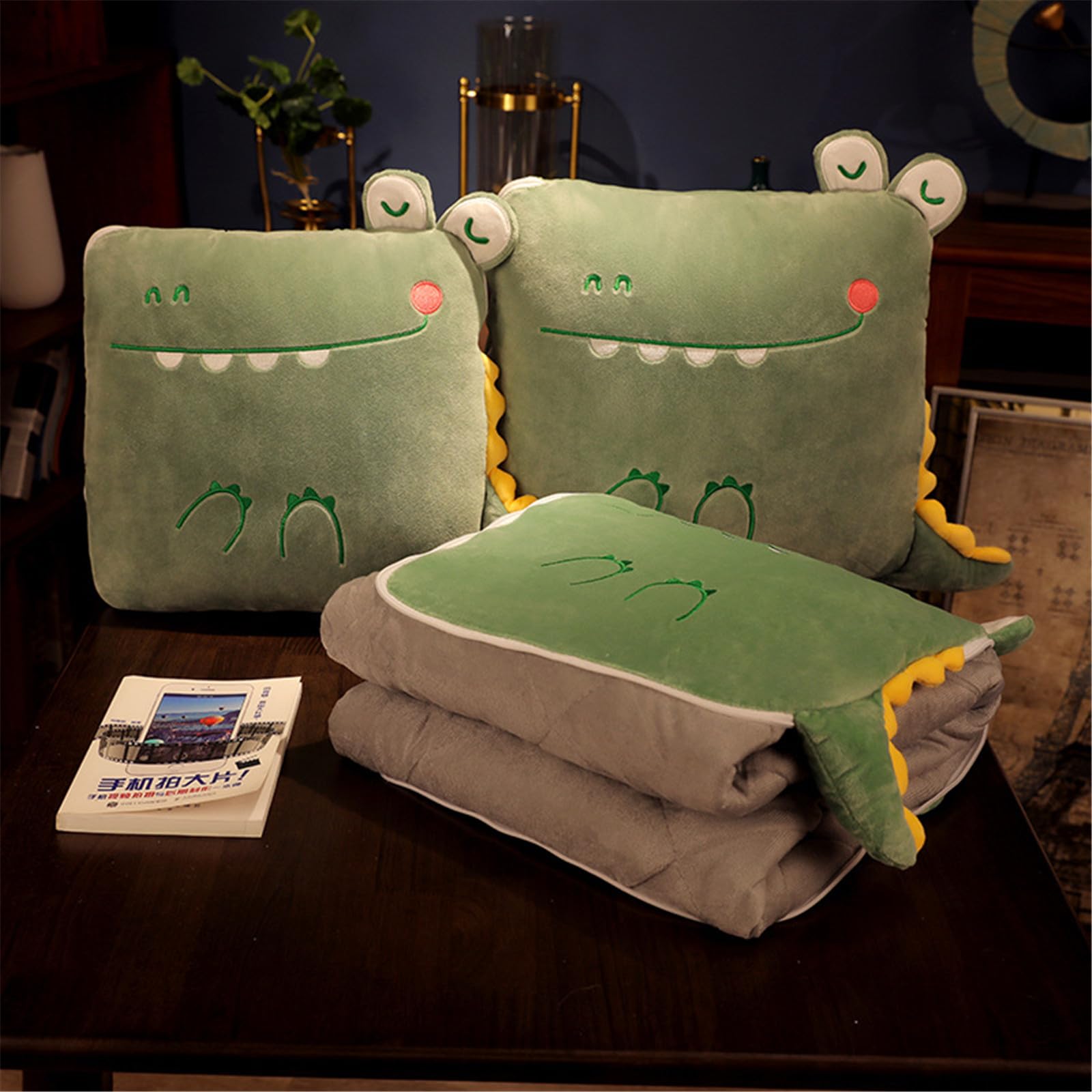 JOYRAVO Coussin de Voyage 2-en-1 pour Enfants - Peluche de Dinosaure Convertible en Oreiller Cervical en Forme de U pour Un Confort Optimal Pendant Les Voyages (Avion, Voiture, Train, Bus) - Husky JOYRAVO Coussin de Voyage 2-en-1 pour Enfants - Peluche de Dinosaure Convertible en Oreiller Cervical en Forme de U pour Un Confort Optimal Pendant Les Voyages (Avion, Voiture, Train, Bus) - Husky