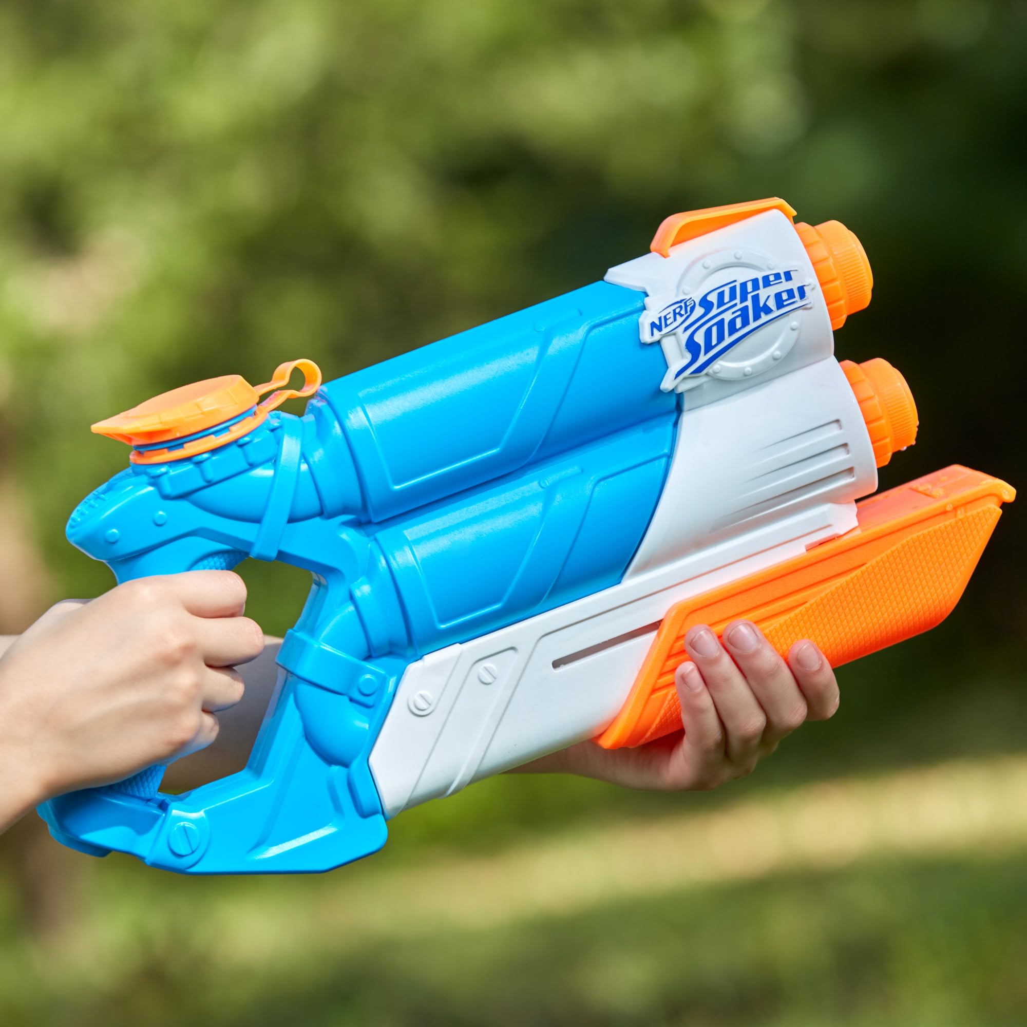 Nerf Super Soaker - Blaster à pompe Twin Tide - Blaster à Eau Puissant pour s'amuser, la pour la compétition et le Jeu de Rôle - Jeux d'Eau Enfant Idée Cadeaux pour Garçons et Filles dès 6 Ans