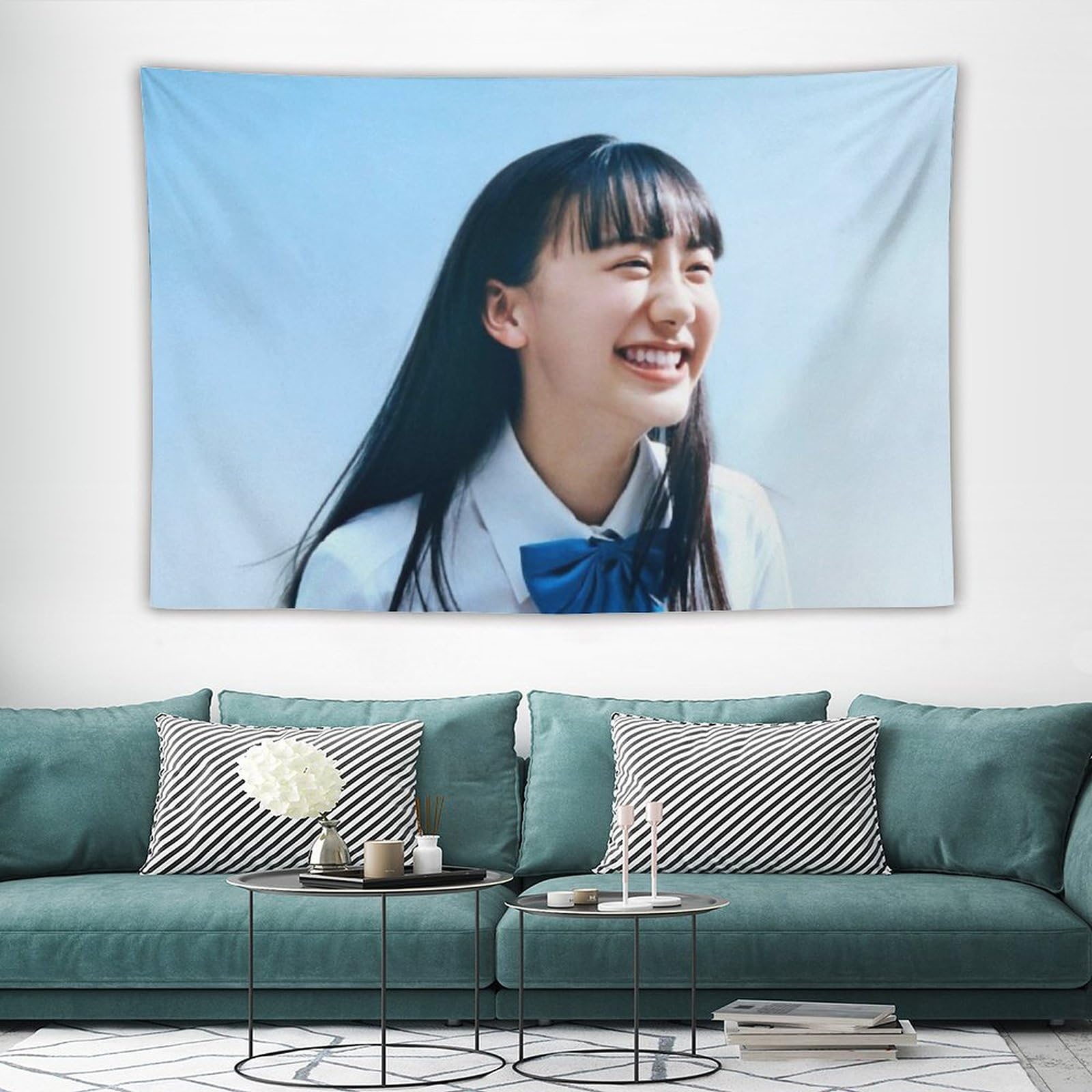 Amazon.co.jp: 芦田愛菜 タペストリー、絵画、ポスター、壁紙、装飾