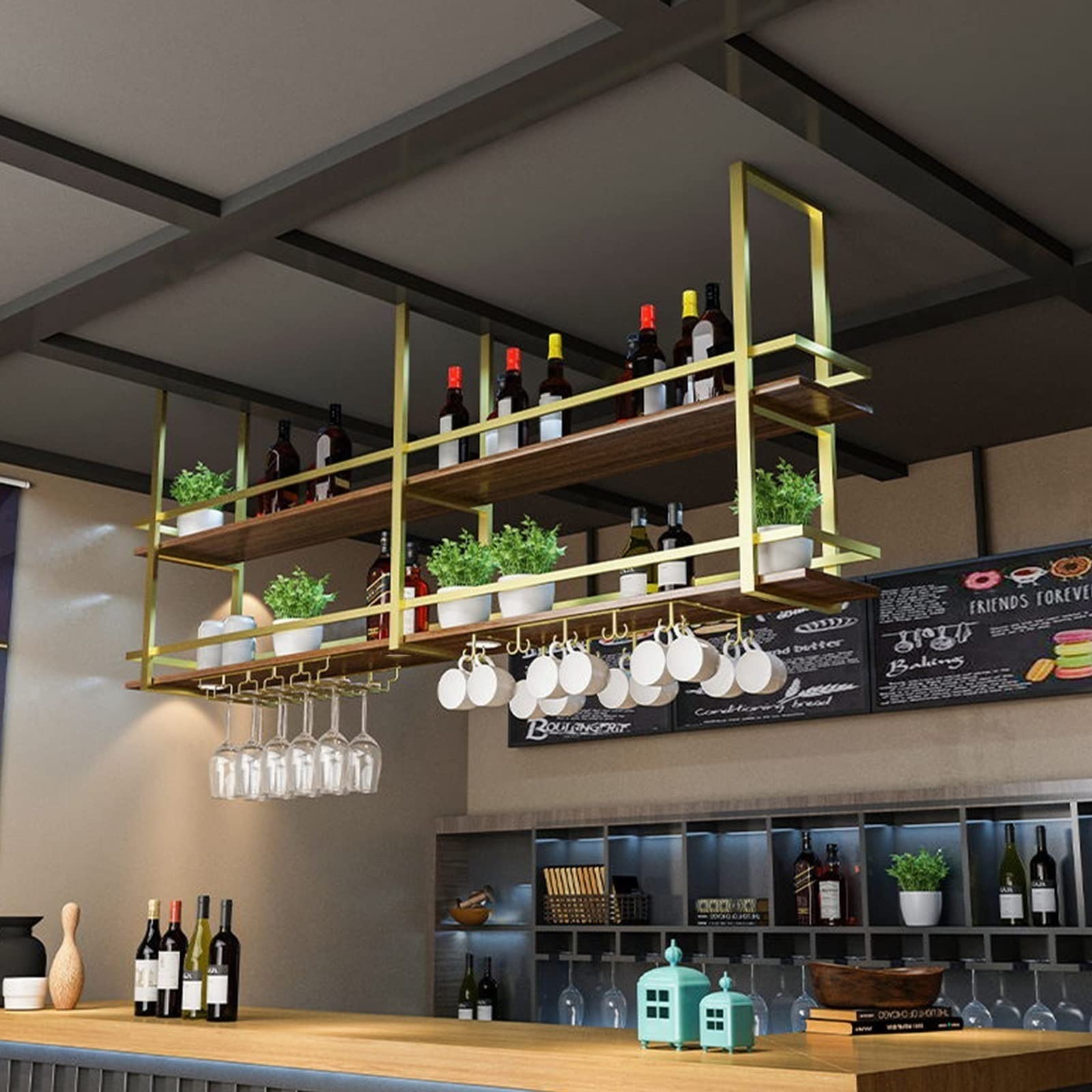 Porte-verres à vin suspendu : résolvez le manque de place avec cette étagère murale rétro