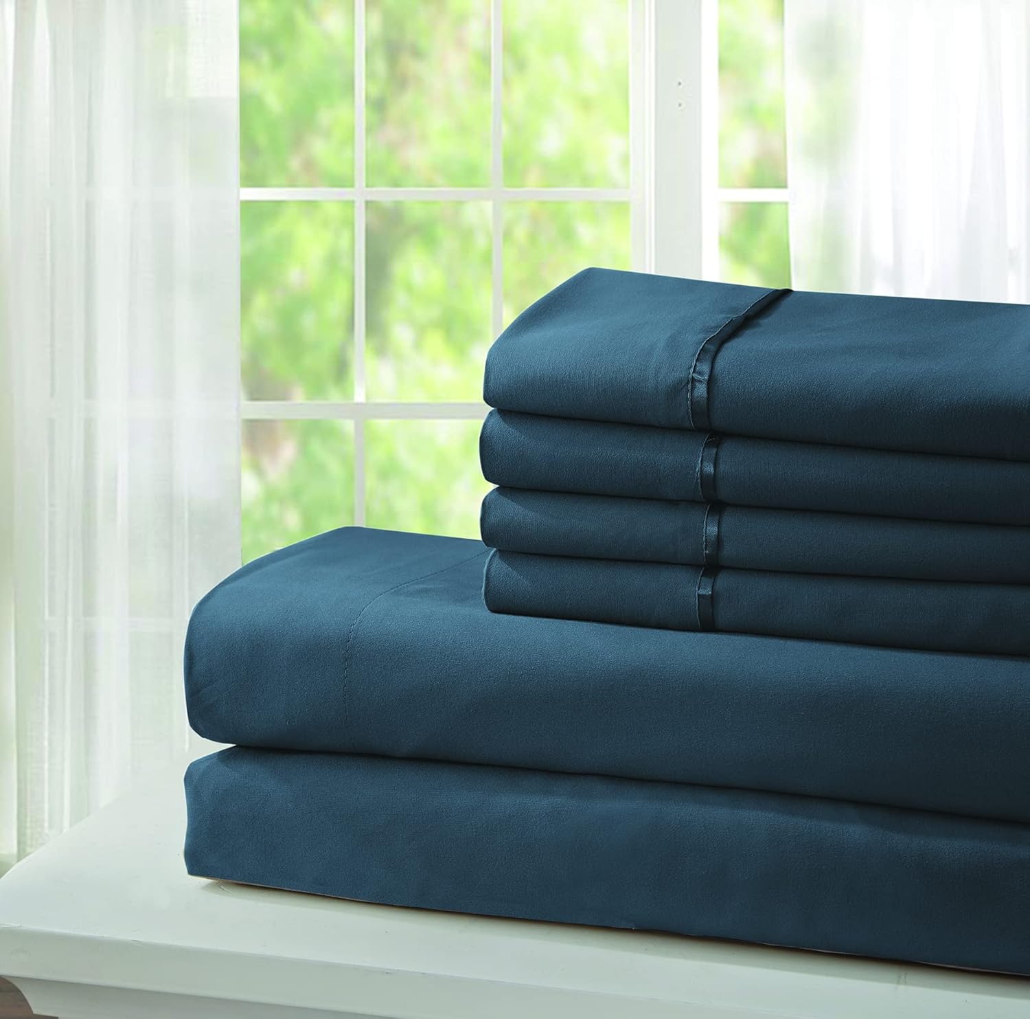 Virah Bella 4-Piece King-Size Bed Sheet Set - Lodge Life - Lodge Themed Bedding Red, Black
