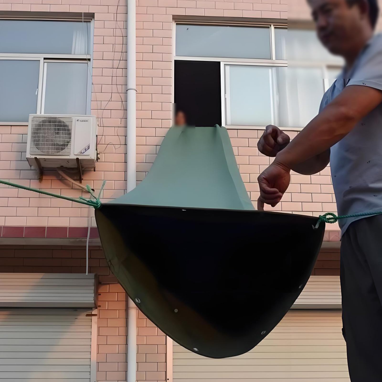 Goulotte de chargement en toile robuste pour manutention en entrepôt et relocalisation