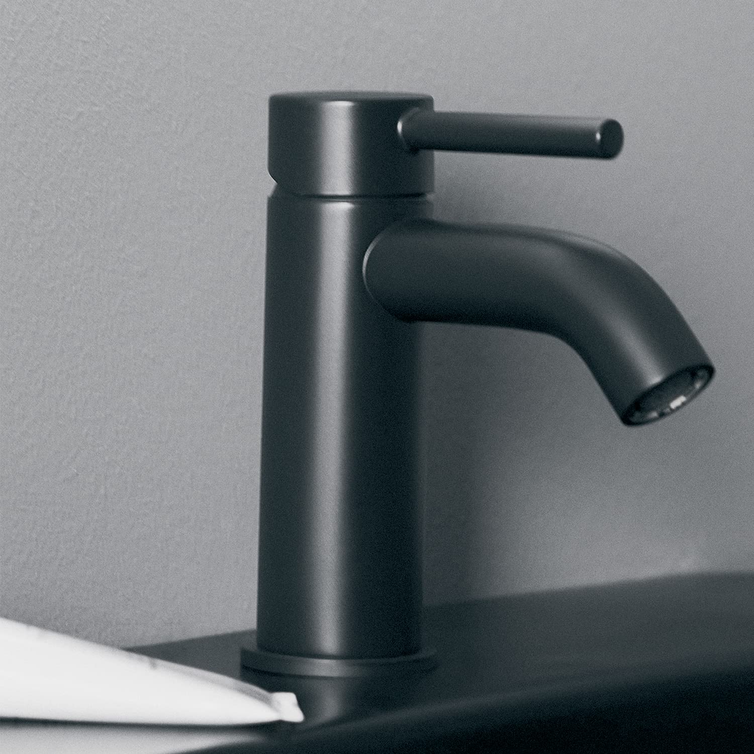 Ideal Standard Ceraline BC822XG - Grifo para lavabo (con válvula push-op)