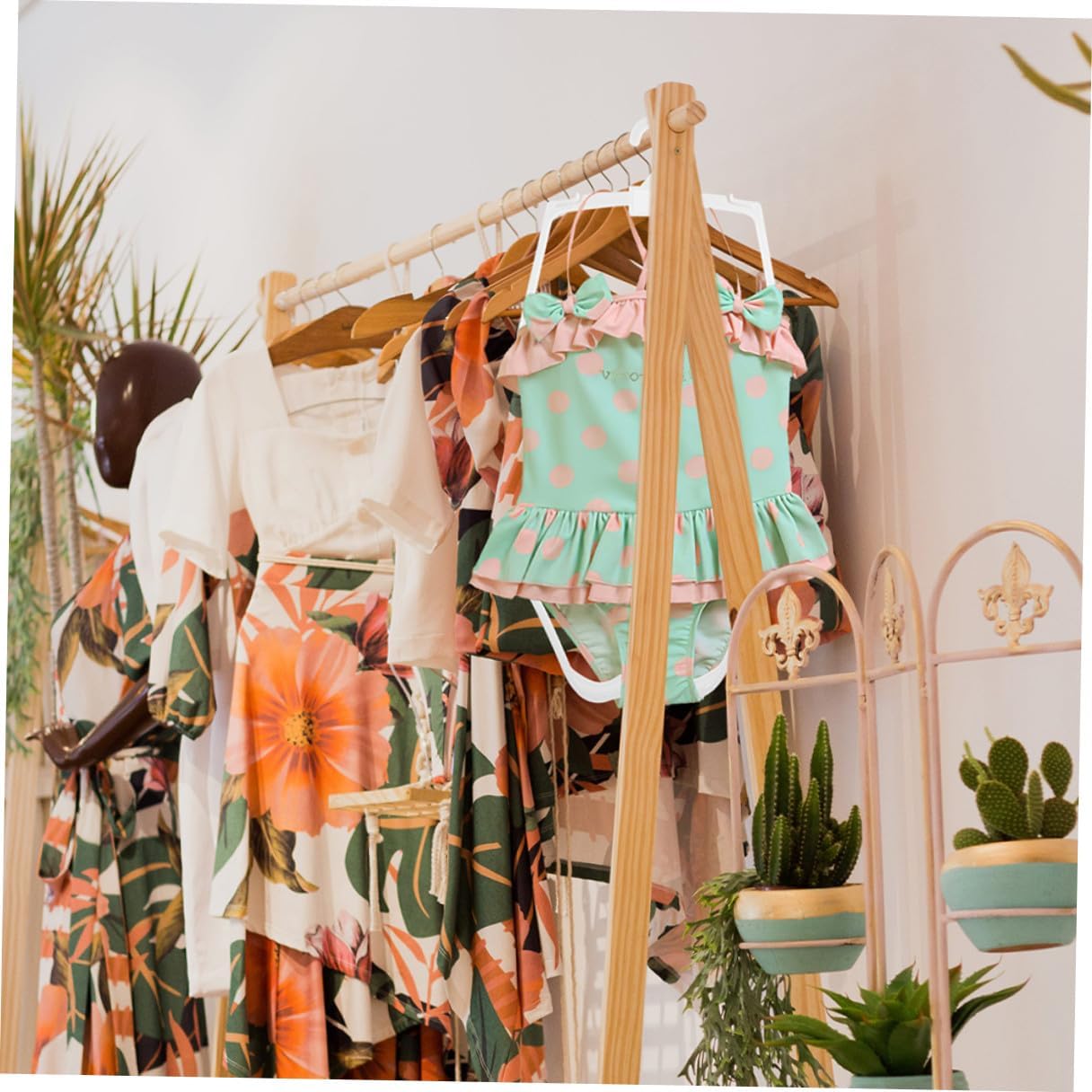 10pcs Swimsuit Hangers Plastic Clothing Hangers Coat Dryers Clothes Closet Organizers for Swimwear Storage