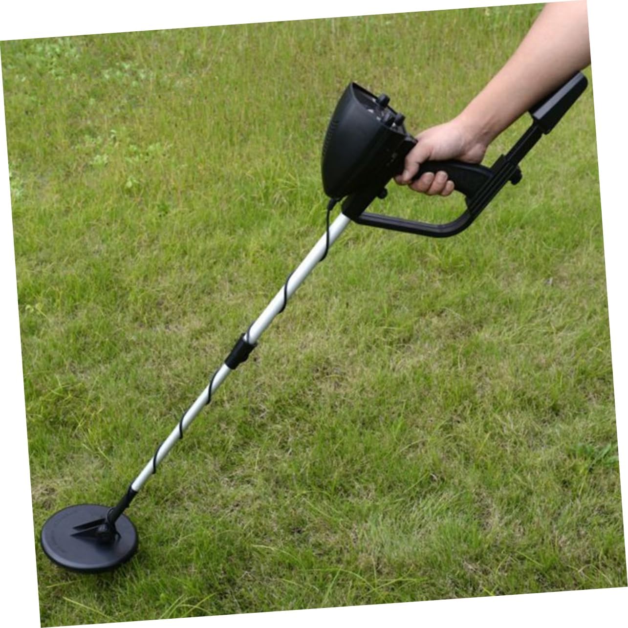 MD4030 Metal Detector for Treasure Hunting Adjustable Gold Detector LED Display High Sensitivity Pinpointer for Underground Circuit and Iron Detection