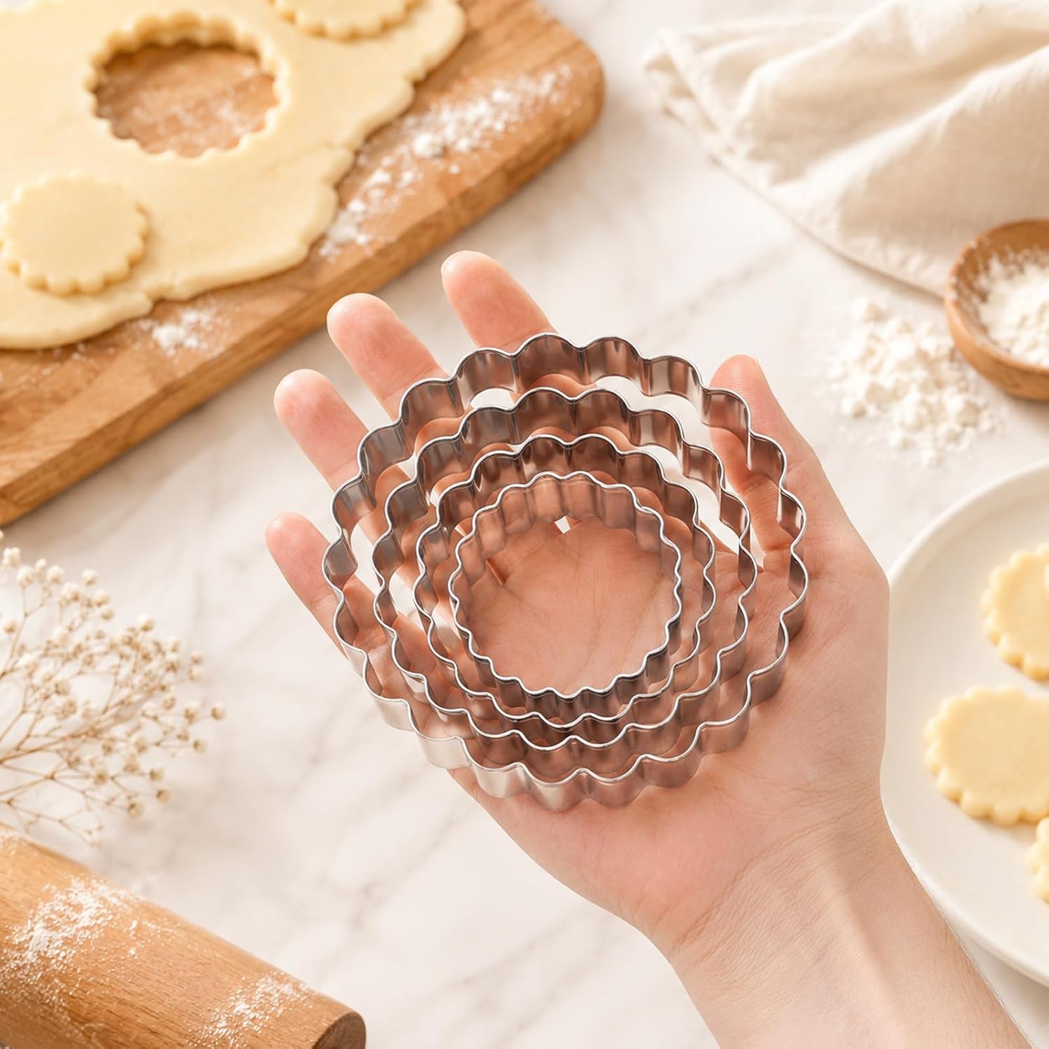 4 Pcs Fluted Round Cookie Cutter Set, 2" 3" 4" 5" Large Donut Cutter