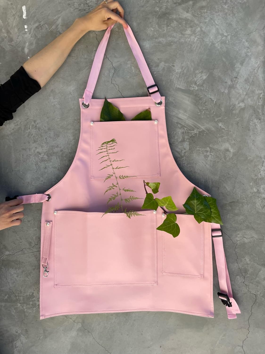 Professional apron - Water Repellent, multifunctional, resistant and modern apron