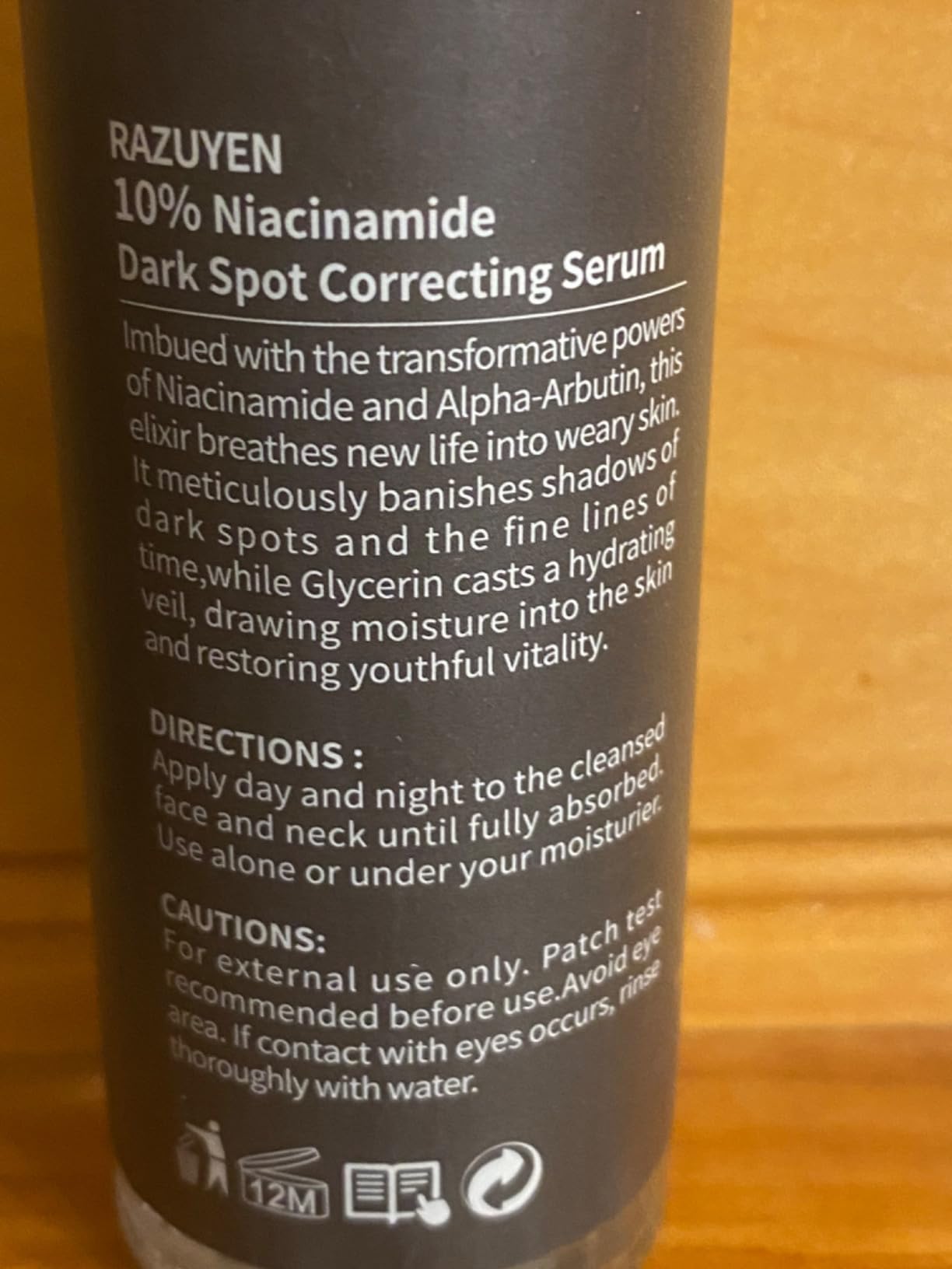 RAZUYEN 10% Niacinamide Serum, Panthenol, Arbutin Face Serum to Help Improve Uneven Skin Tone and Soothing Skin, Hydrating Serum for Radiant Skin, 30 ml