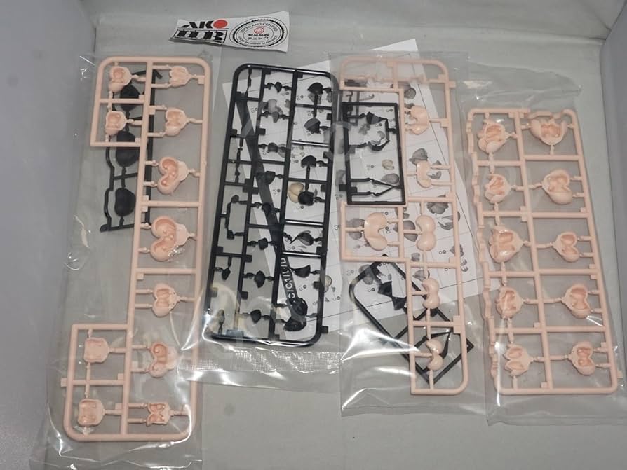 Amazon | [プラスチック素材 23個セット 黑] 改造パーツ 胸