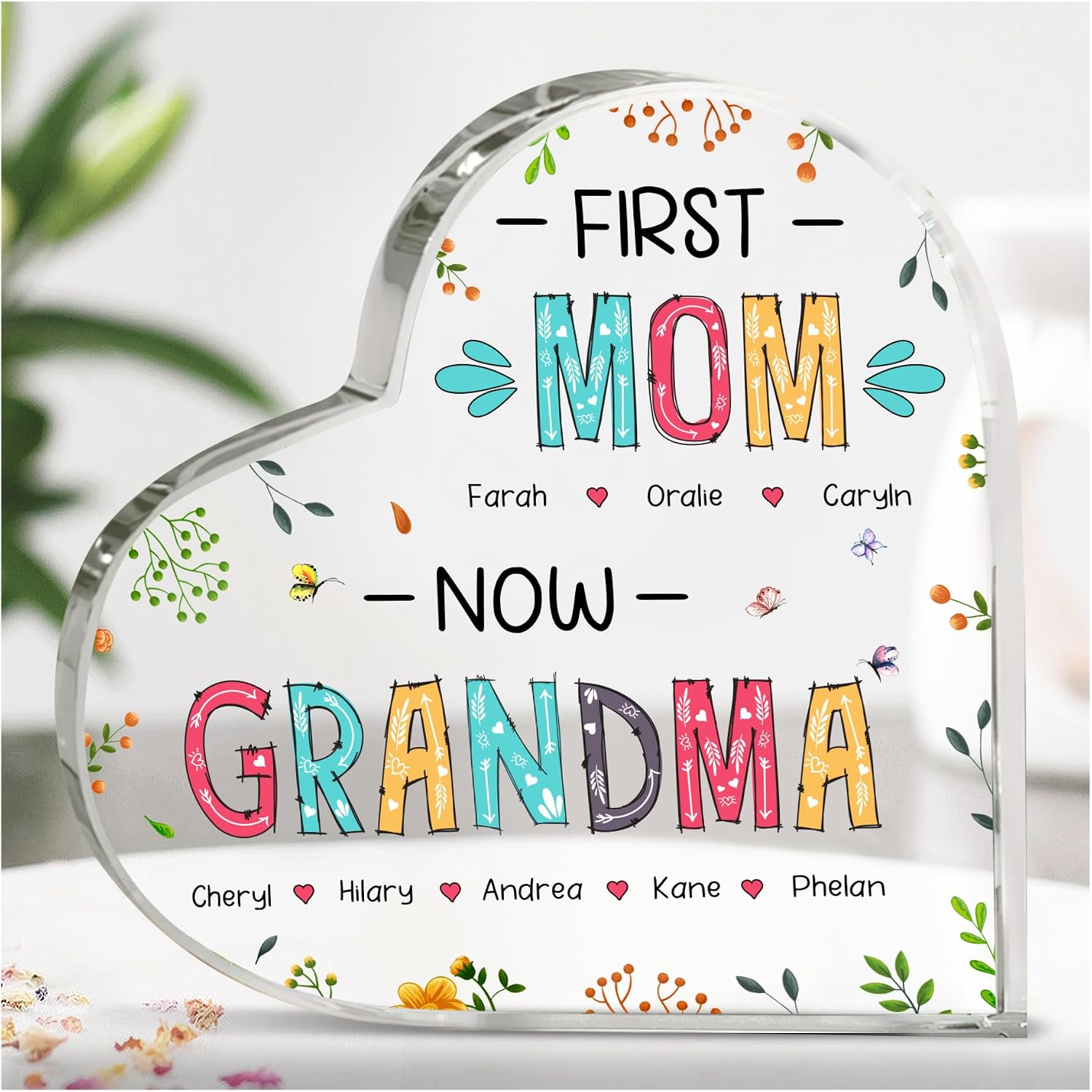 HYTURTLE Personalized Acrylic Heart Shaped Plaque Gifts For Grandma - Grandma's Garden - Gifts For Her Women - Ideas Desk Decor Keepsake Gifts For Mom, Mom In Law On Mothers Day Birthday Christmas