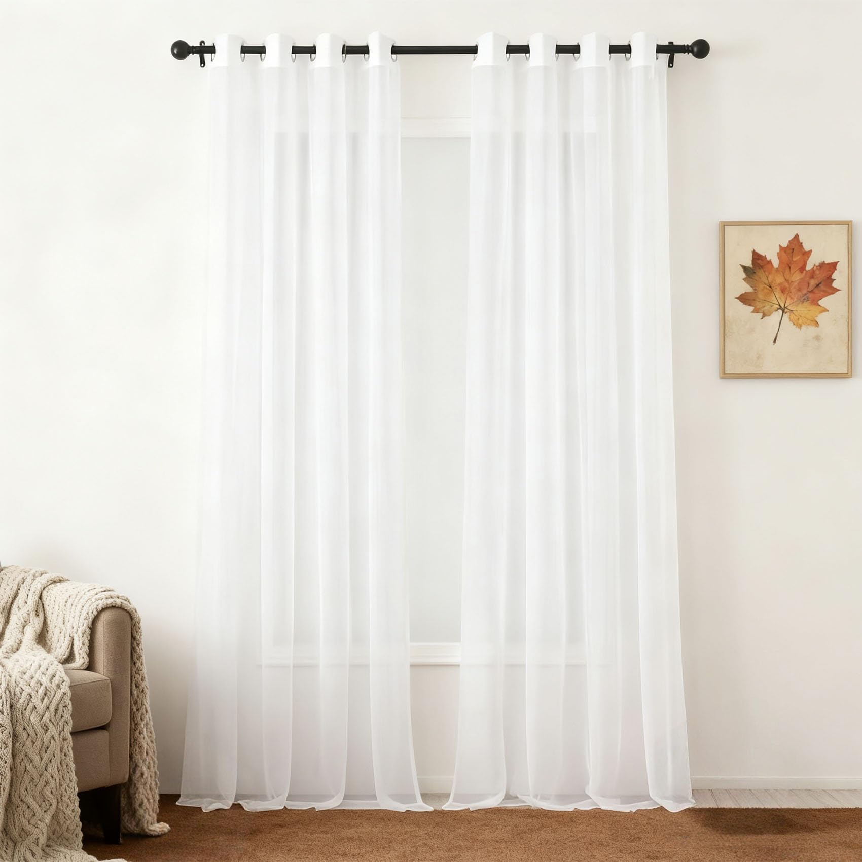 Cortinas translúcidas de salón para iluminar tu hogar de forma natural