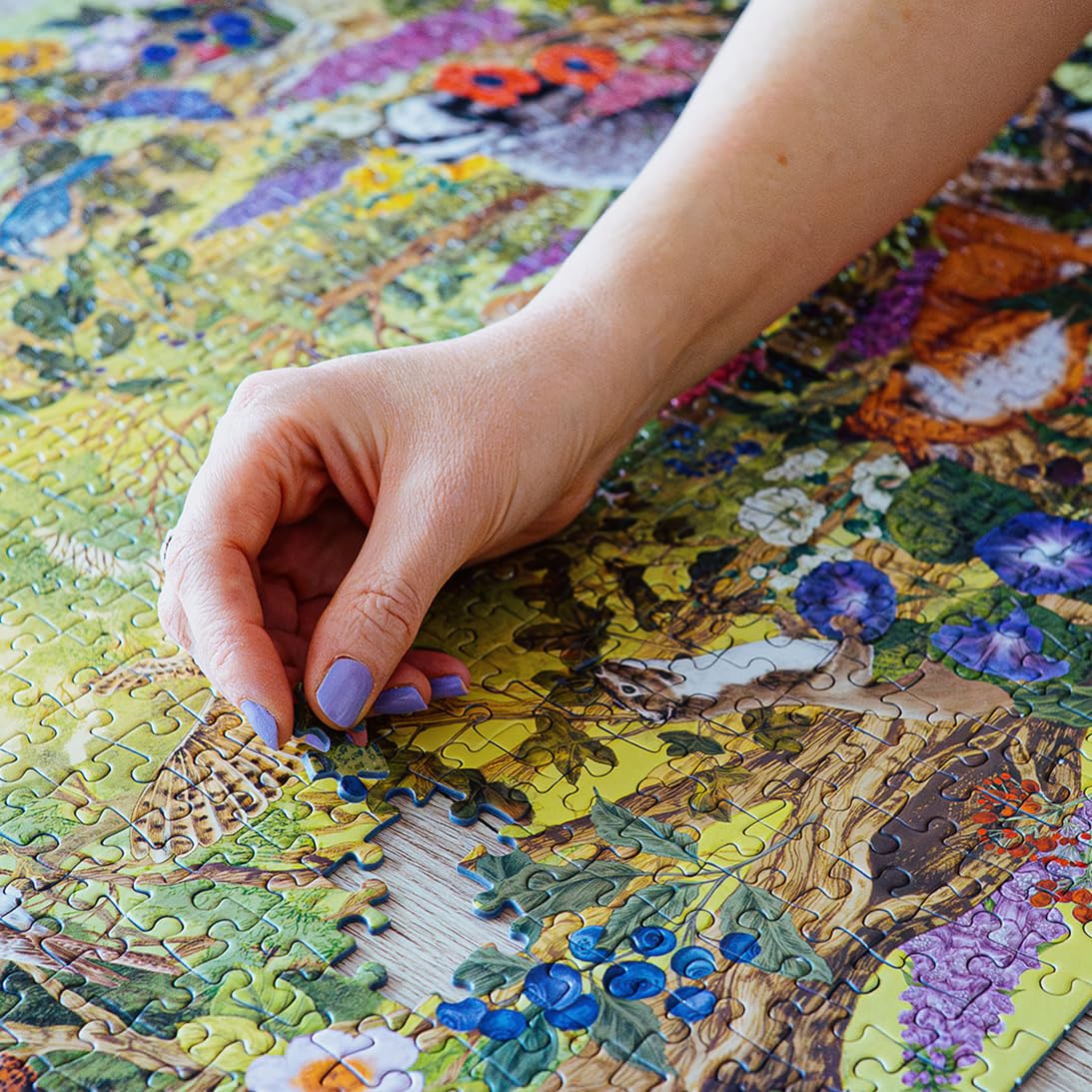 Gibsons Spring Dawn - Puzzle da 1000 pezzi per adulti - Foresta incantevole con fiori freschi e lepri, collezione The Art File - Puzzle sostenibile di alta qualità realizzato nel Regno Unito/UE
