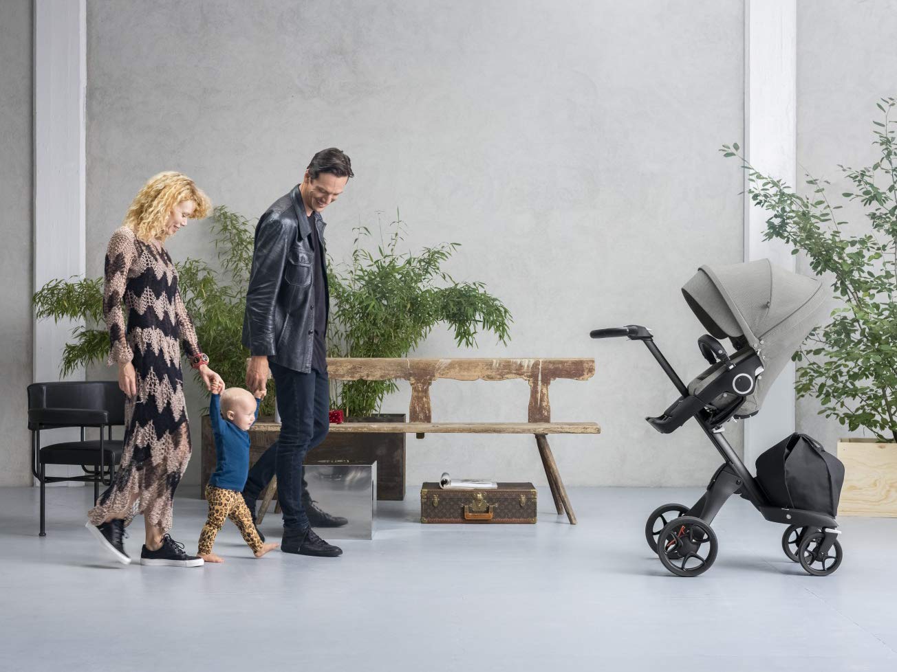 Amazon.co.jp: STOKKE エクスプローリー シルバーシャーシ ブラウン 