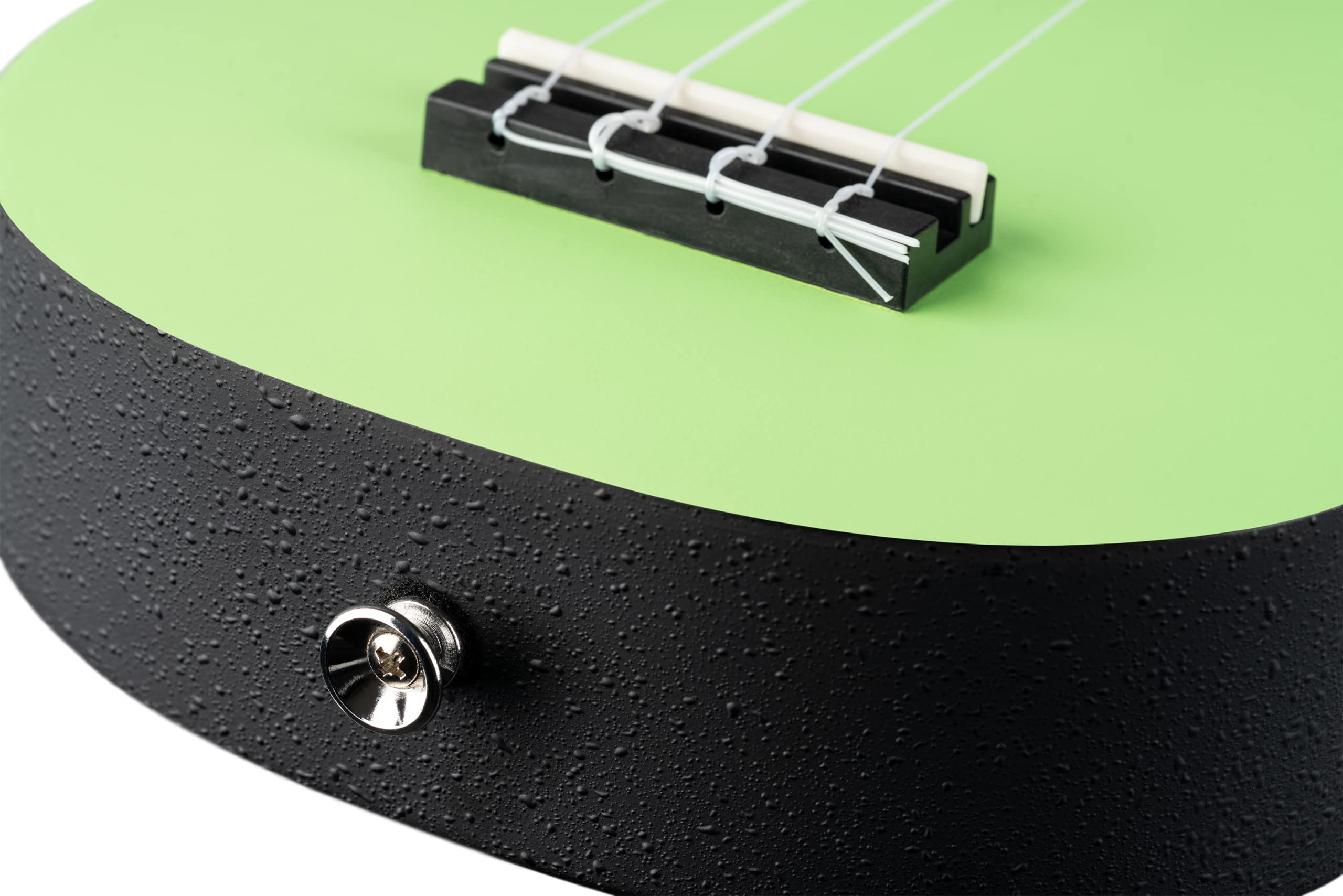 Ortega Guitars Ukelele Soprano verde - Keiki K2 - Kit de inicio incluye afinador, correa, 5 púas medianas y bolsa de dibujo - pastel/tomatillo (K2-TMO)