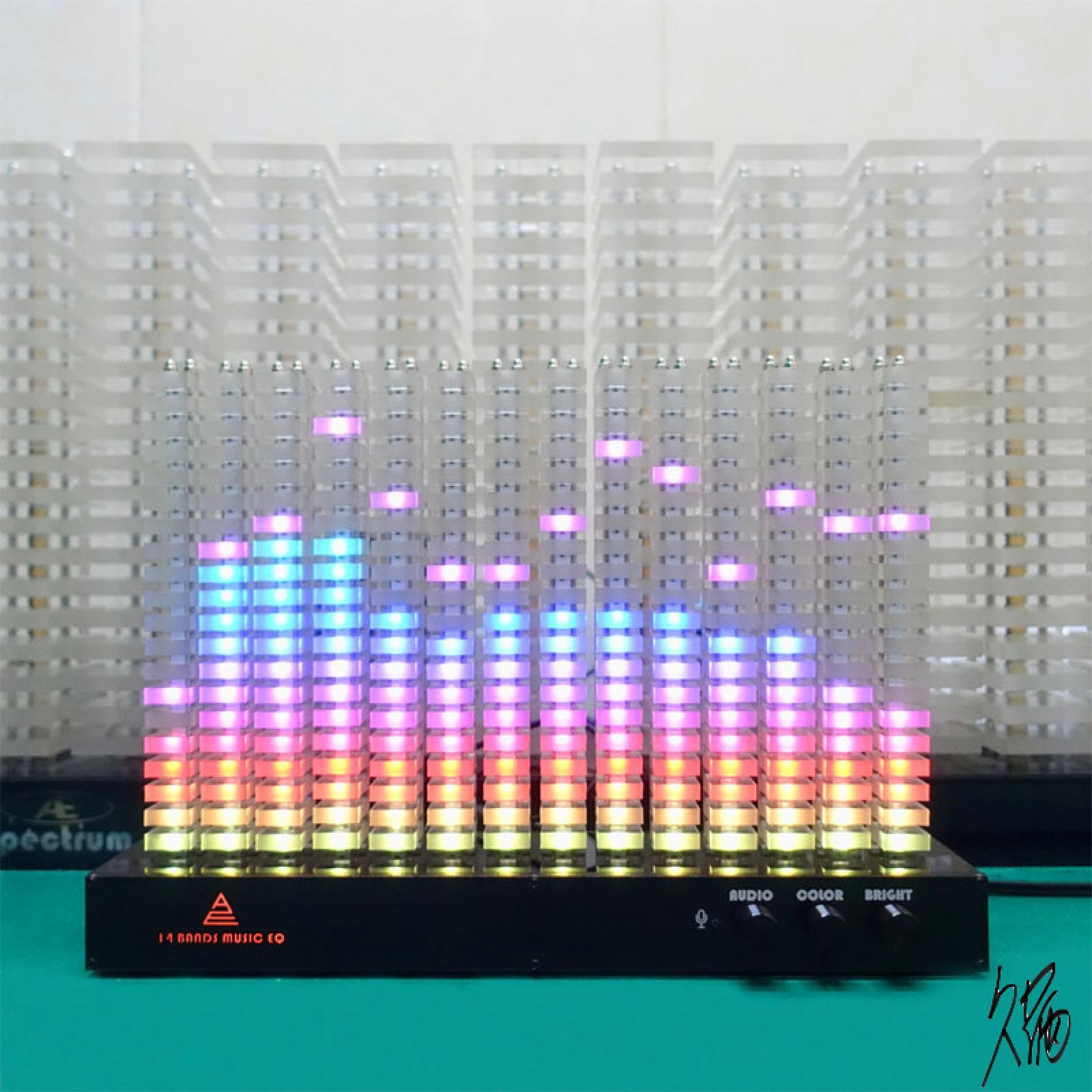 LED Music Spectrum Light, Professional Spectrum Analyzer, 14-Segment Music Spectrum Light/Soft Light/Clear Vision/high Sensitivity/16 Million Colors, for Car/Bedroom