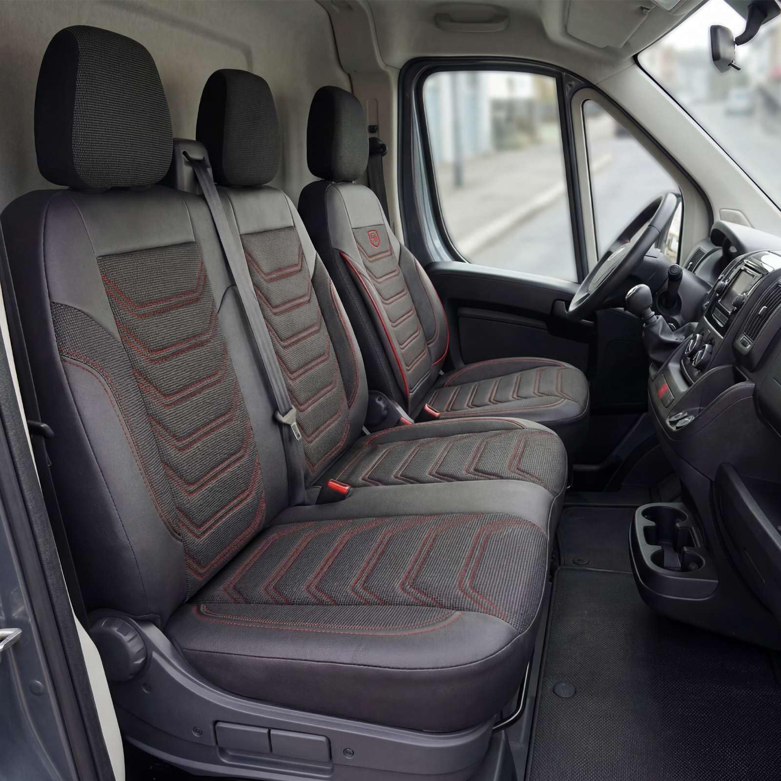 Fundas para asientos de coche universales 2+1 para FIAT Ducato, Peugeot Boxer, Citroën Jumper (2014-2024) – Fundas de asiento delanteras de tela piqué, Negro-Rojo - Juego de fundas para