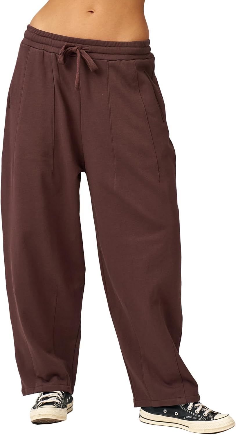 Gottex Beach Life Cozy Coast Airport Sweatpants - Princess Seam Front Leg Detail, Side Pockets, Elastic Drawstring Waist