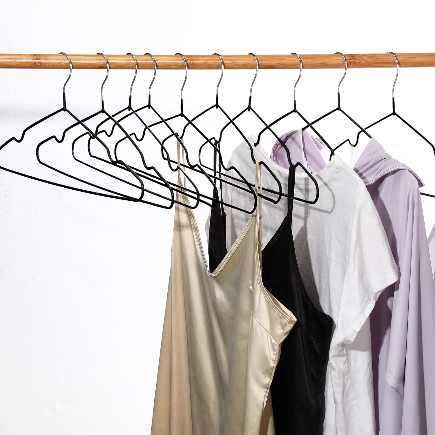 Wesiti 100 Pcs Metal Wire Non Slip Hangers for Clothes Space Saving Hanger Strong 15.7 in Triangle Clothes Coat Suit Bridal Boutique Dress for Closet Dorm Rack(Black)