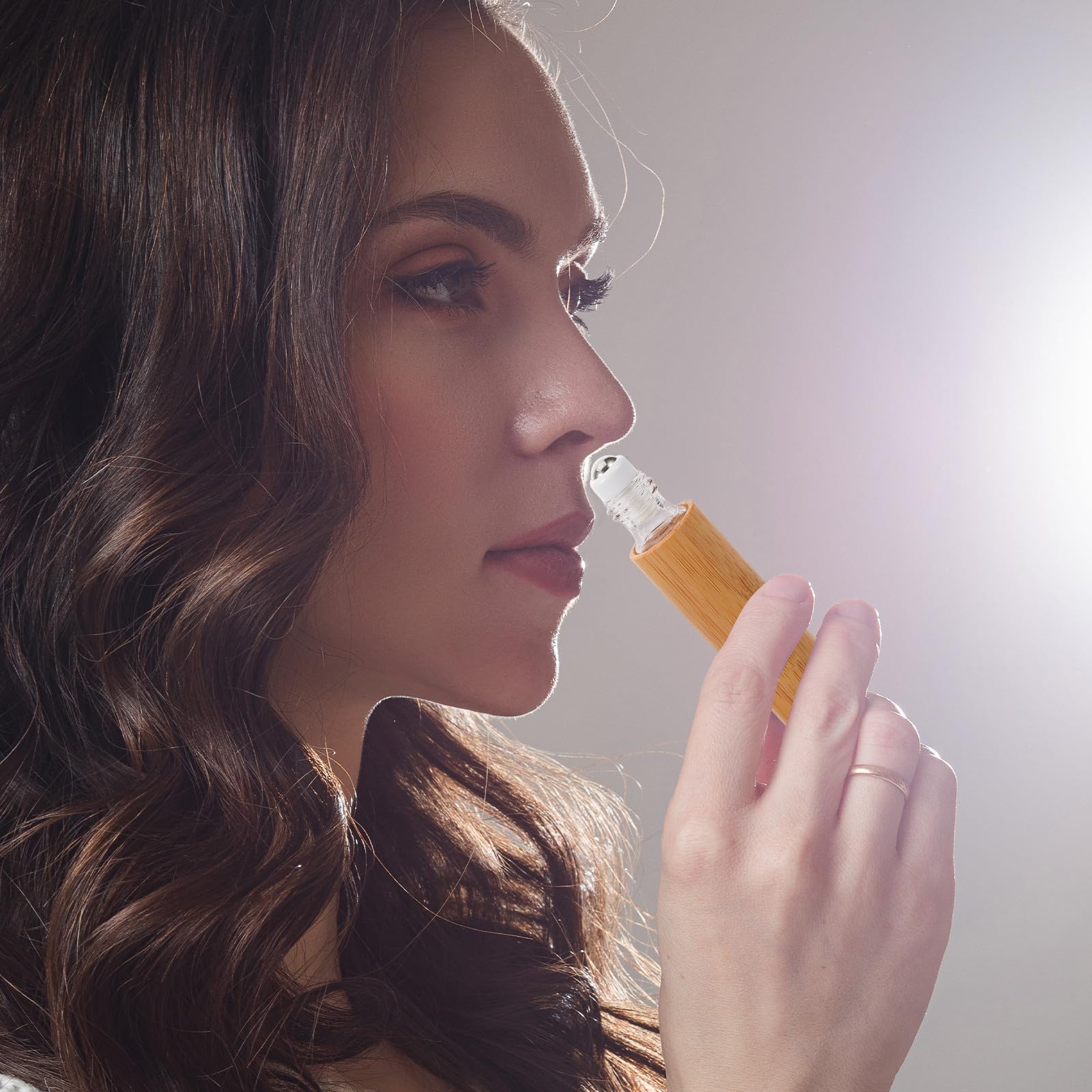 Botella Roll-on de Bambú y Vidrio 10 Ml, Envase Rellenable para Perfume y Aceites Esenciales, Botella de Viaje Compacta, Frasco Cosmético sin Logo, Recipiente Portátil