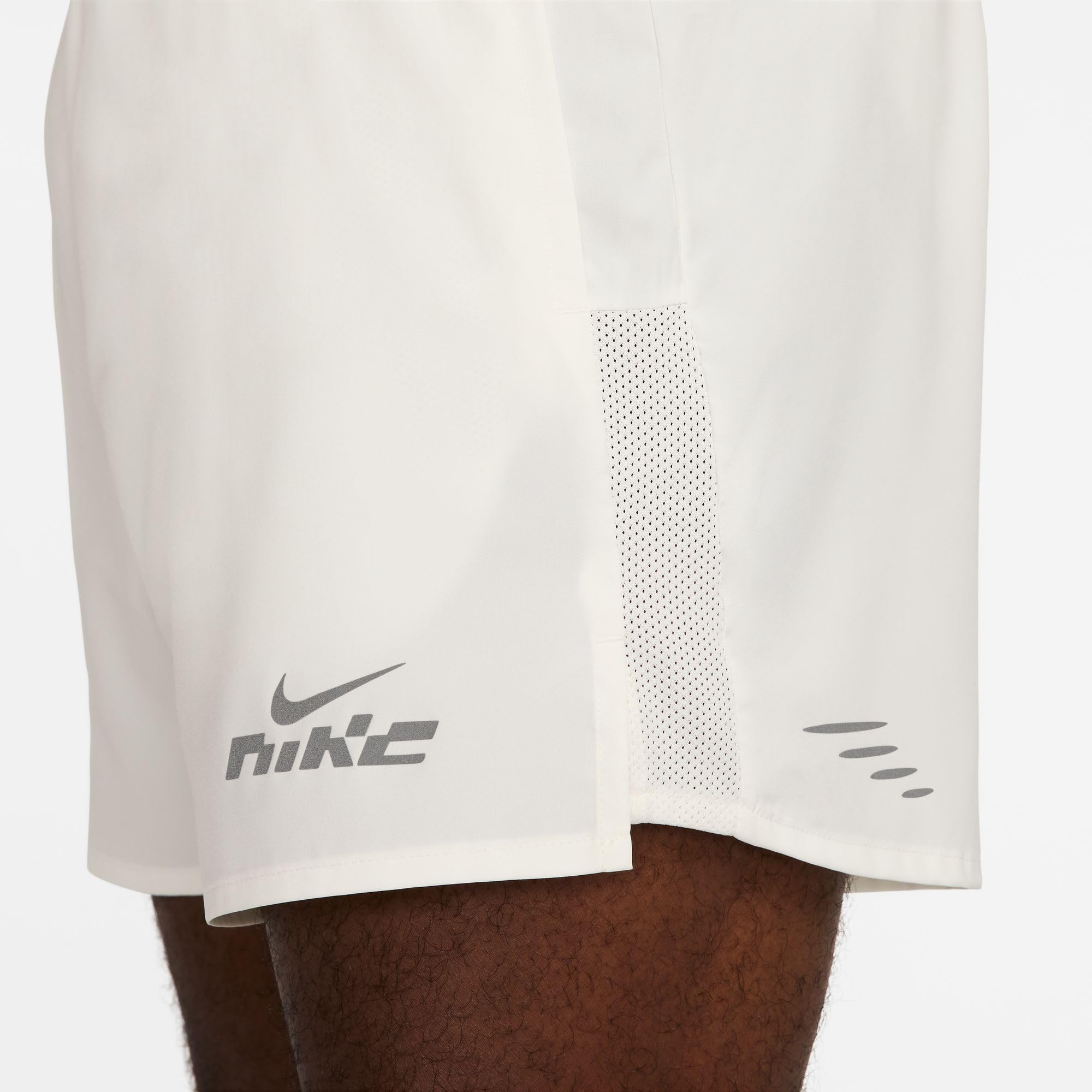 Nike Challenger Flash Dri-Fit spodenki do biegania dla mężczyzn (ok. 13 cm), IB4129