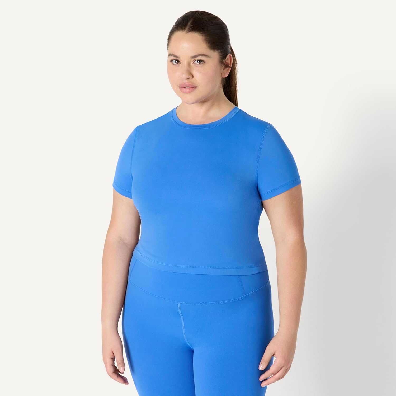 Amazon Essentials Women's Active FormFlex Buttery Soft Short Sleeve Slim Fit Crop Layering Workout Top - Image 6