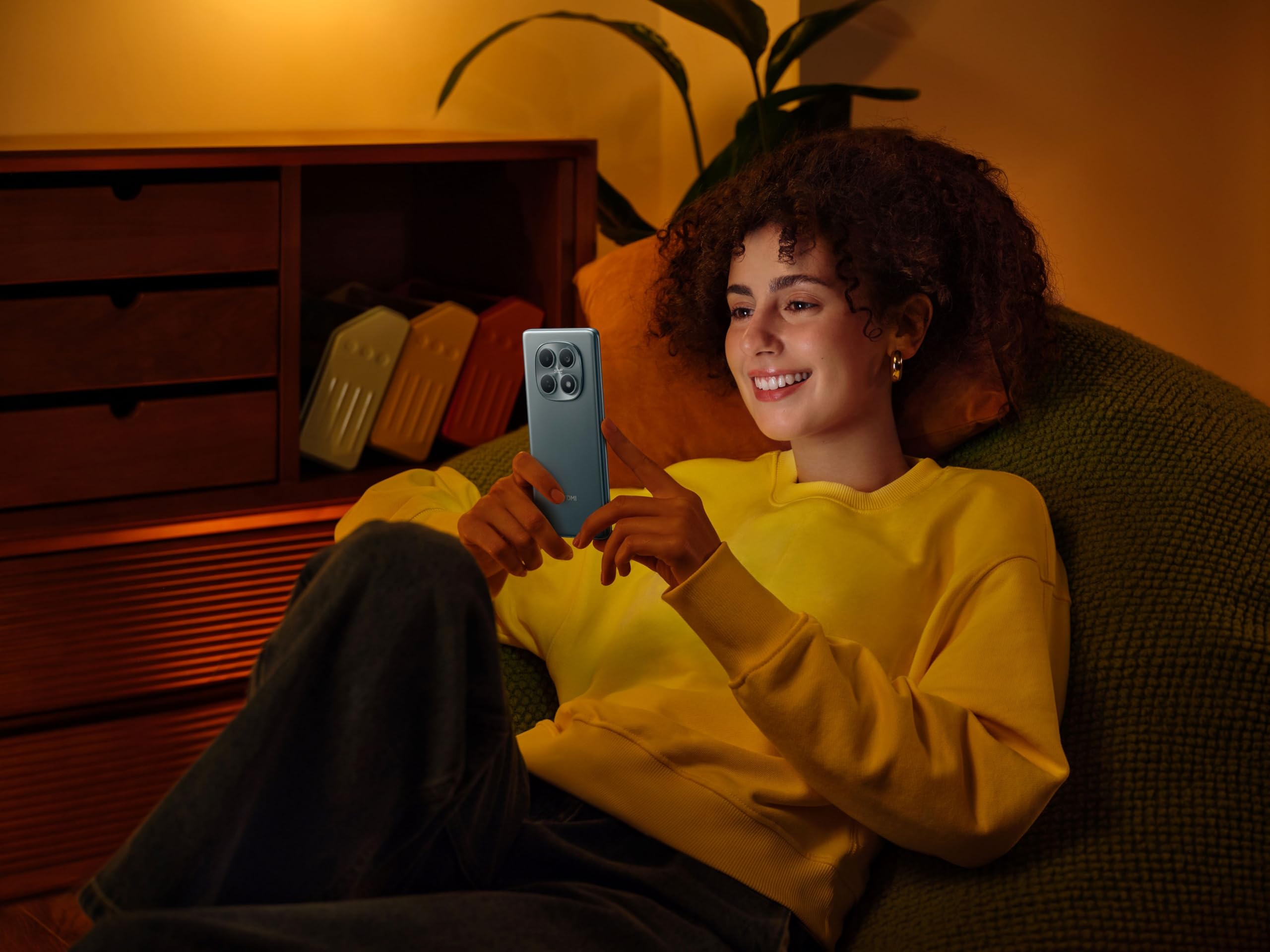 XIAOMI REDMI Note 15 - Smartphone de 8+256GB, Pantalla AMOLED FHD+ de 6,77", MediaTek Helio G100-Ultra, cámara de 108MP, batería de 6000 mAh, Cargador no Incluido, Negro (Versión ES)