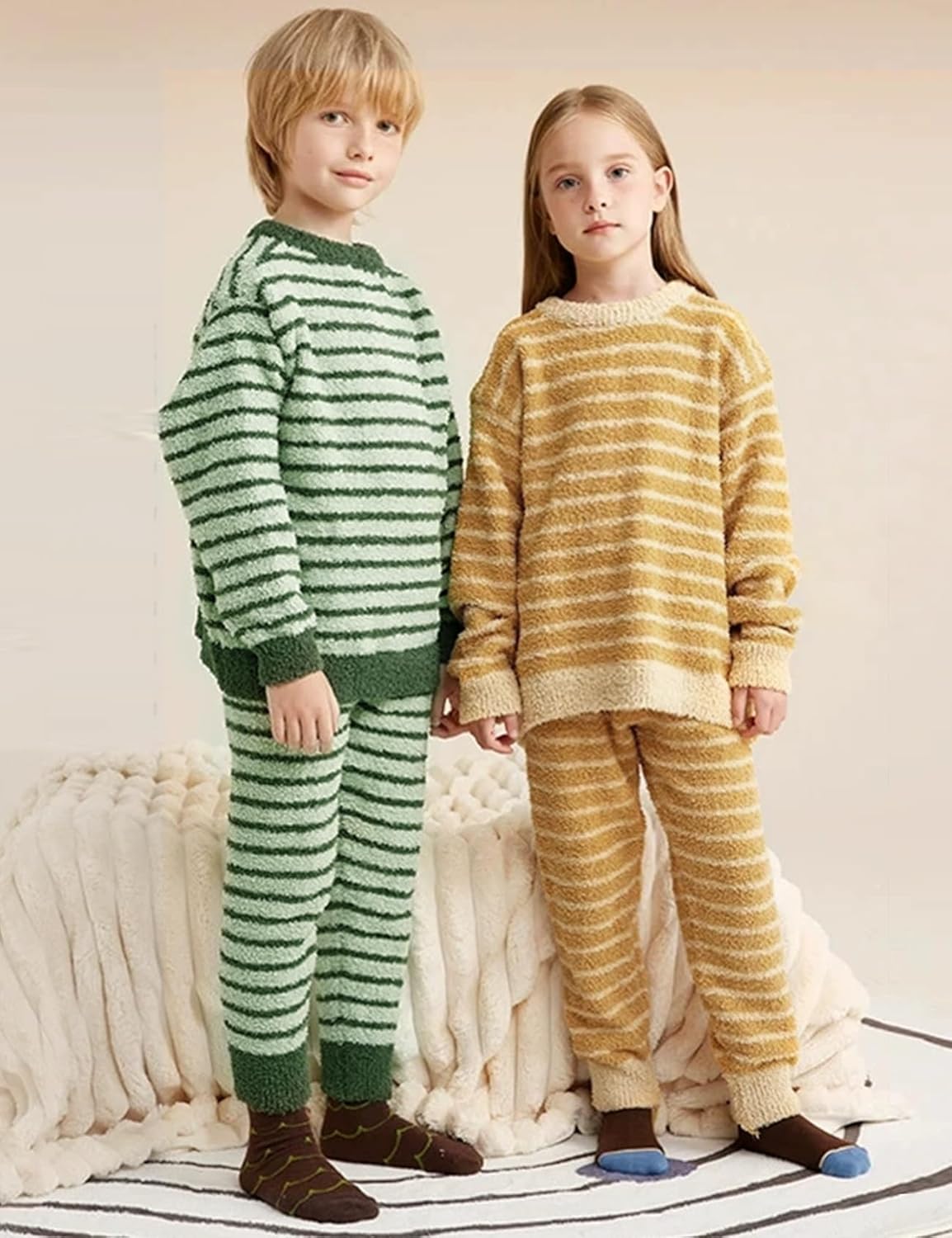 Gihuo Girls Fleece Pants Sets Fuzzy 2 Piece Outfits Pullover Striped Oversized Sweatshirt Set Sweatsuit 5-12Y - Image 4