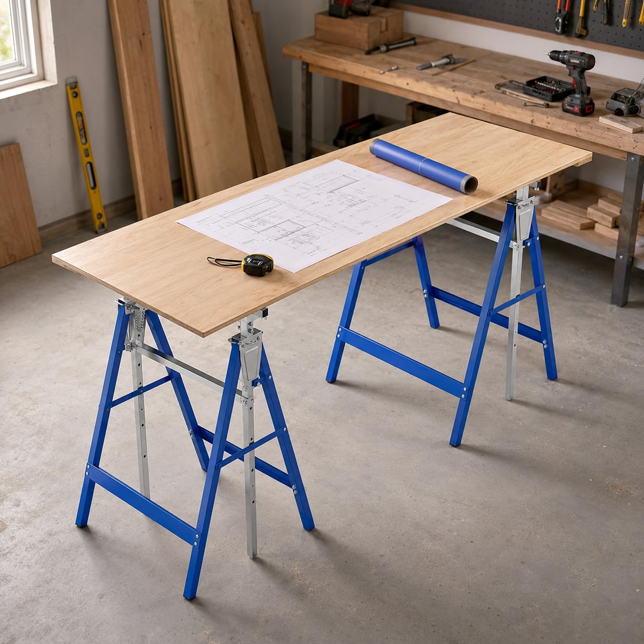 Lot de 2 tréteaux d'échafaudage, tréteau de travail stable - Charge maximale : 200 kg - 7 positions réglables en hauteur de 80 à 130 cm - En métal - Bleu argenté