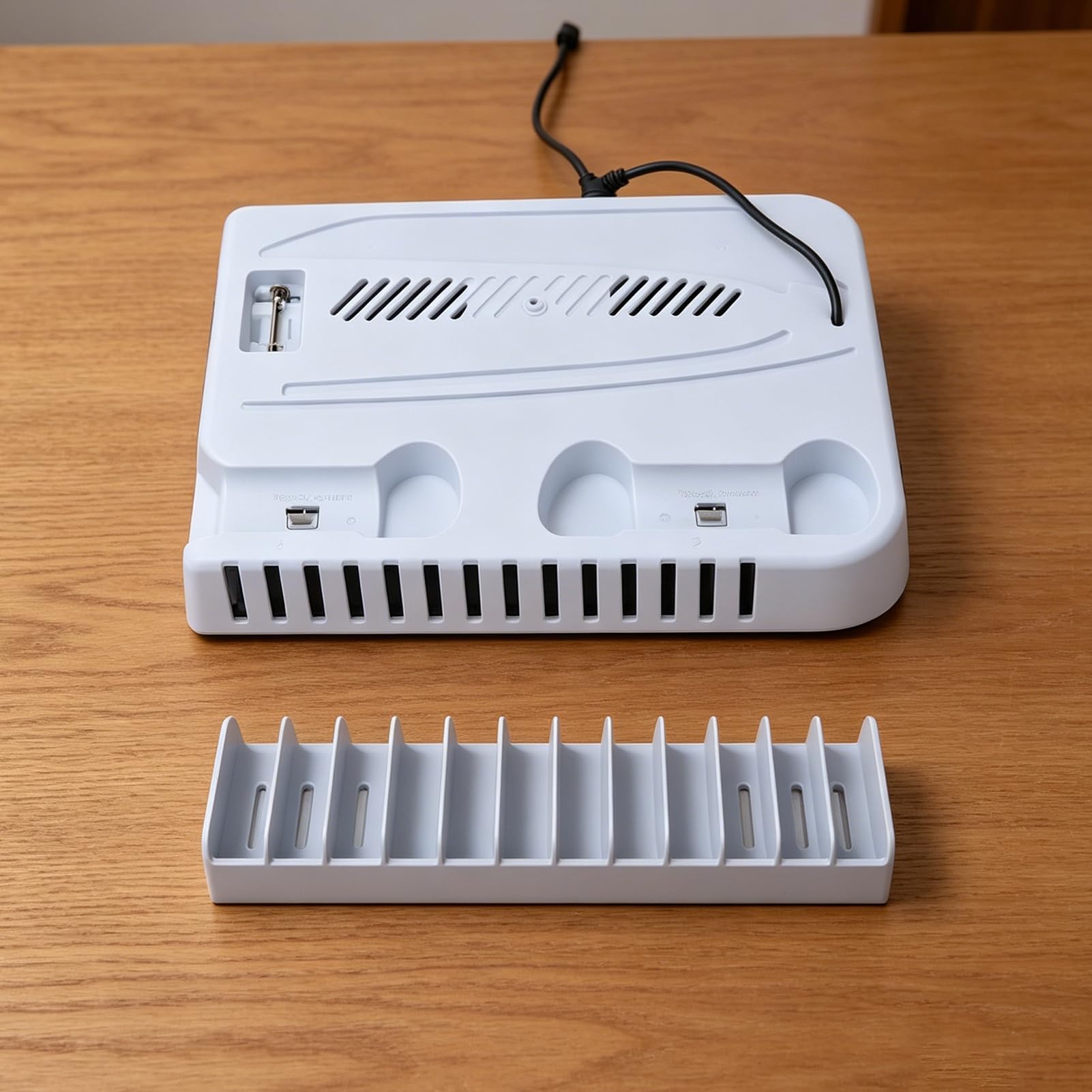 Stazione di Raffreddamento per Console con Ventola Silenziosa a 3 Livelli e Caricatore Doppio Controller per Configurazione di Gioco, Materiale ABS, 1 unità