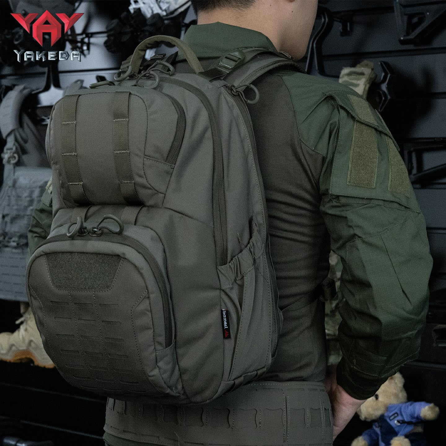 vAv YAKEDA 500D NylonTactical Military Backpack for Men,Fit 12.6-15.6 inches Laptop, Daily Bag for Hiking,hunting,running (Green)