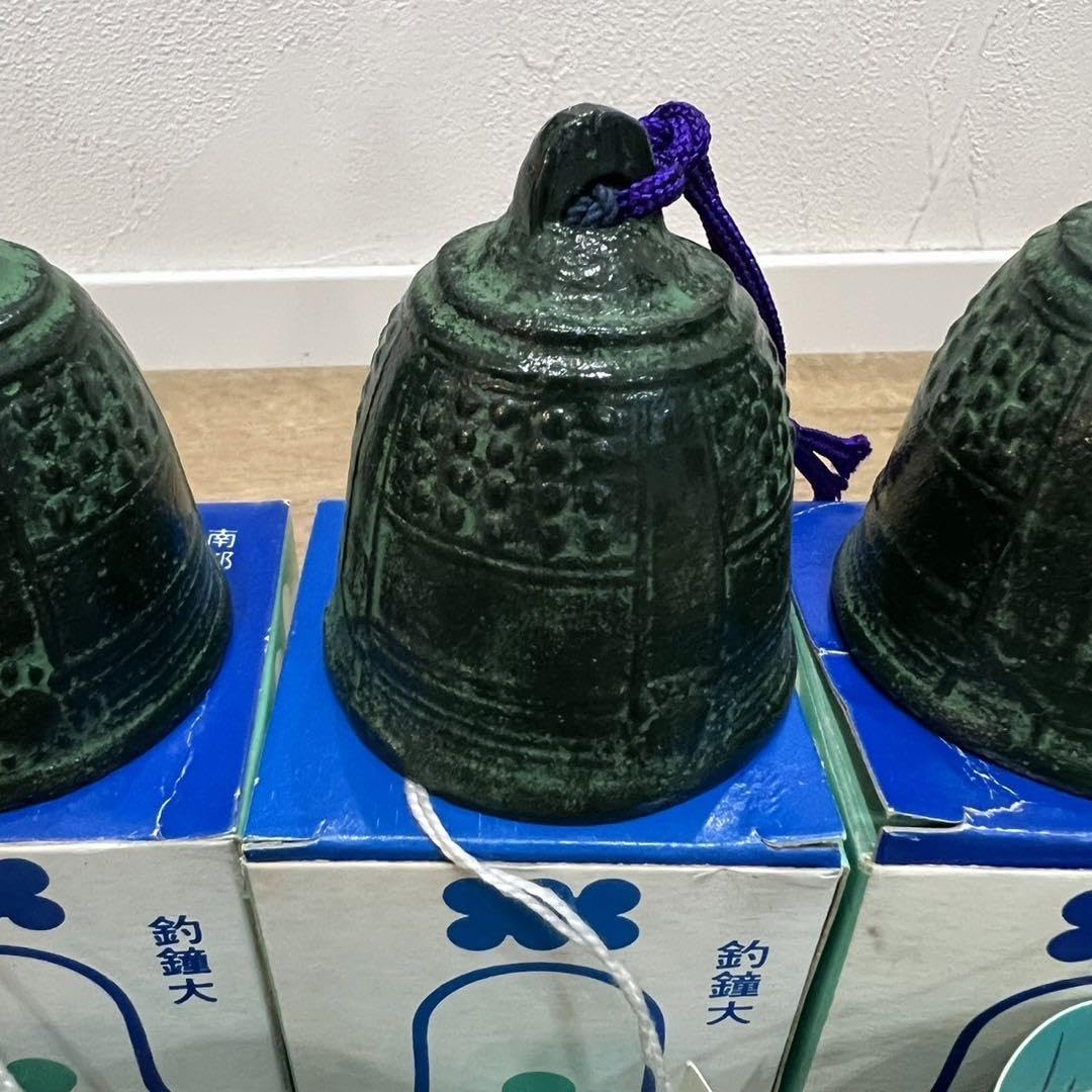 南部砂鉄　風鈴　南部鉄器　フルセット　☆未使用☆✨極美品✨ Amazon.co.jp: 南部鉄器 南部砂鉄 風鈴 3個まとめ売り : おもちゃ