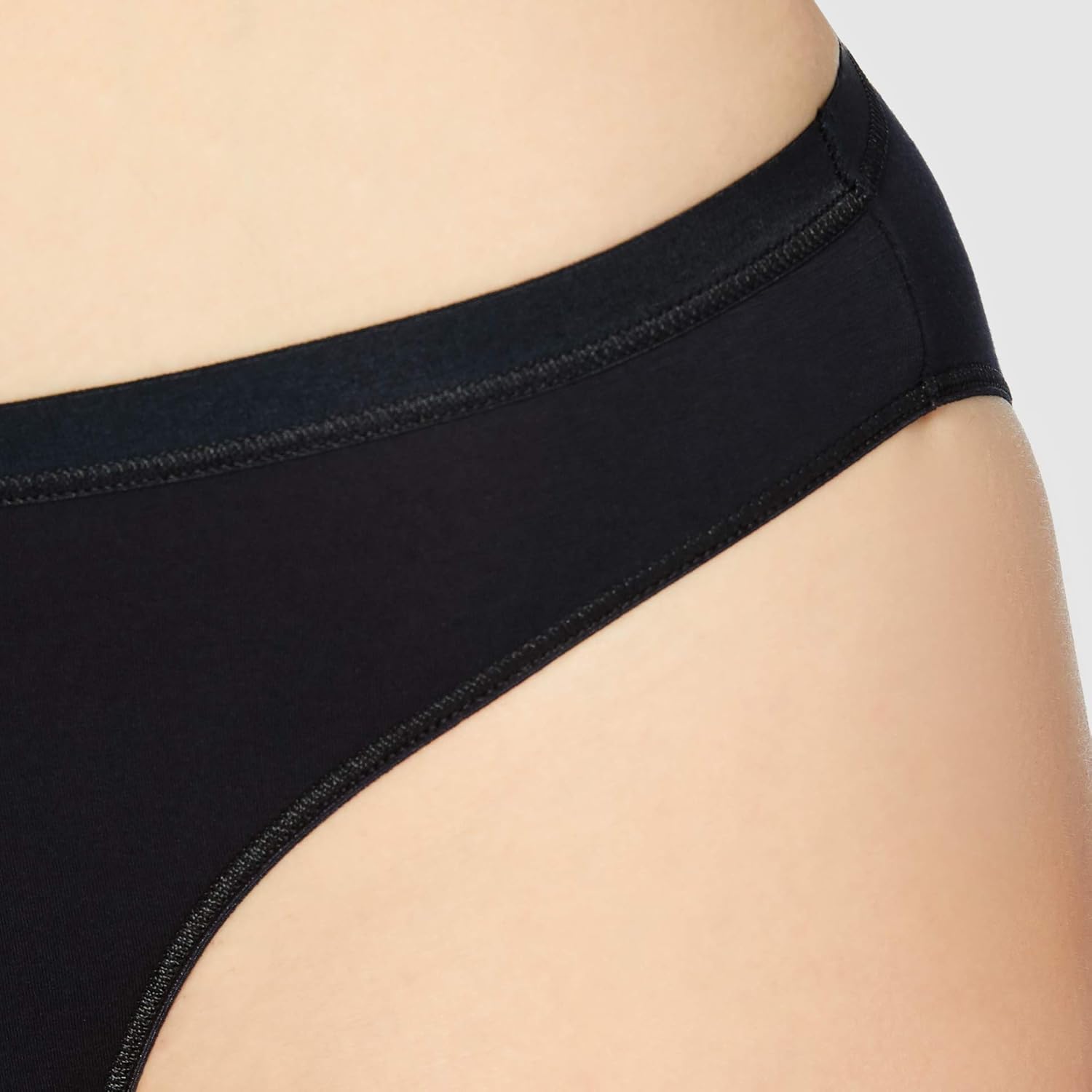 HANRO Women's Cotton Sensation Bikini 71403 - Image 2