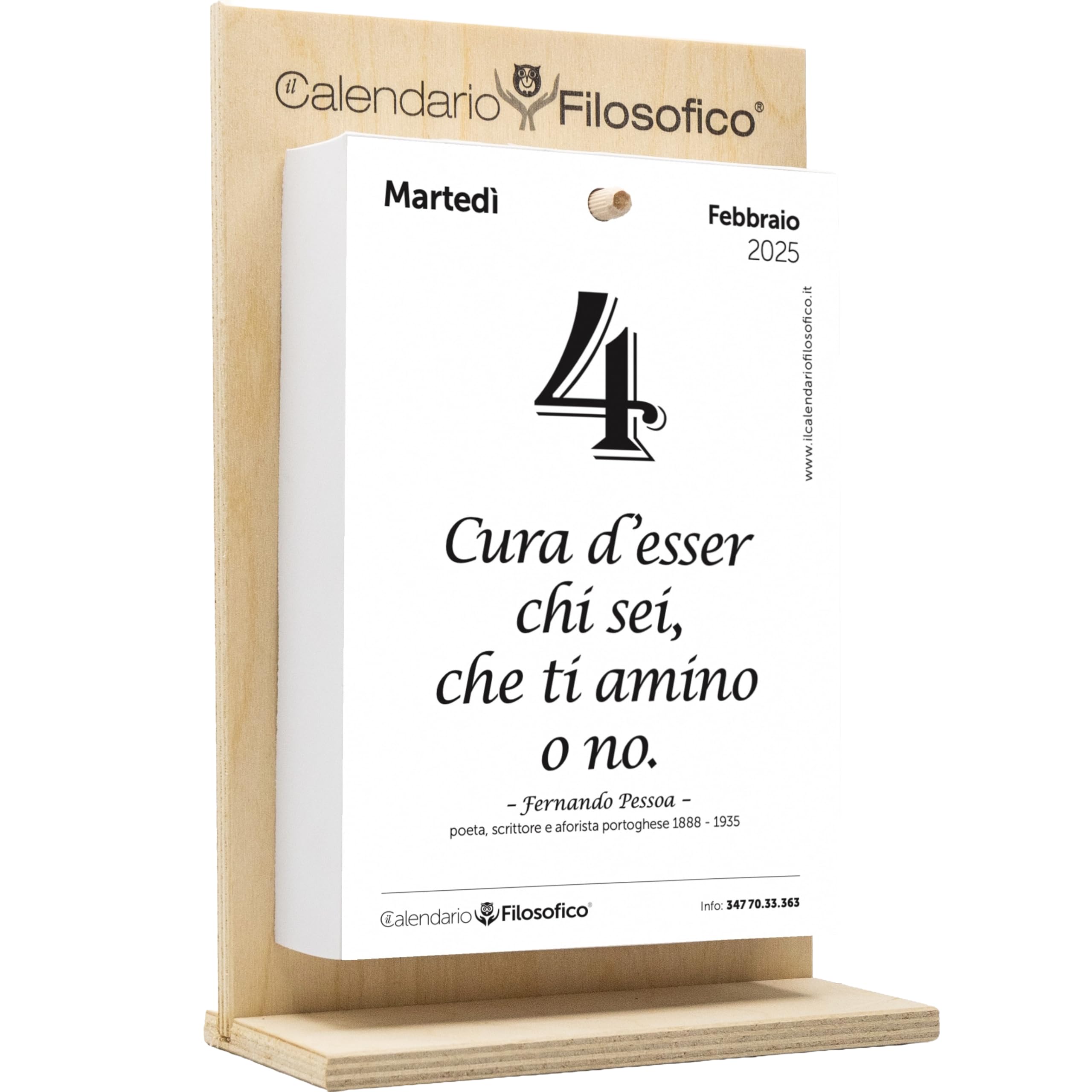 Il Calendario Filosofico 2025 con Supporto in Legno, Formato A4 da 21x30 cm, Il Primo e L'Originale Calendario da Tavolo con 365 Giorni di Frasi Filosofiche, Leggi Ogni Giorno Una Frase