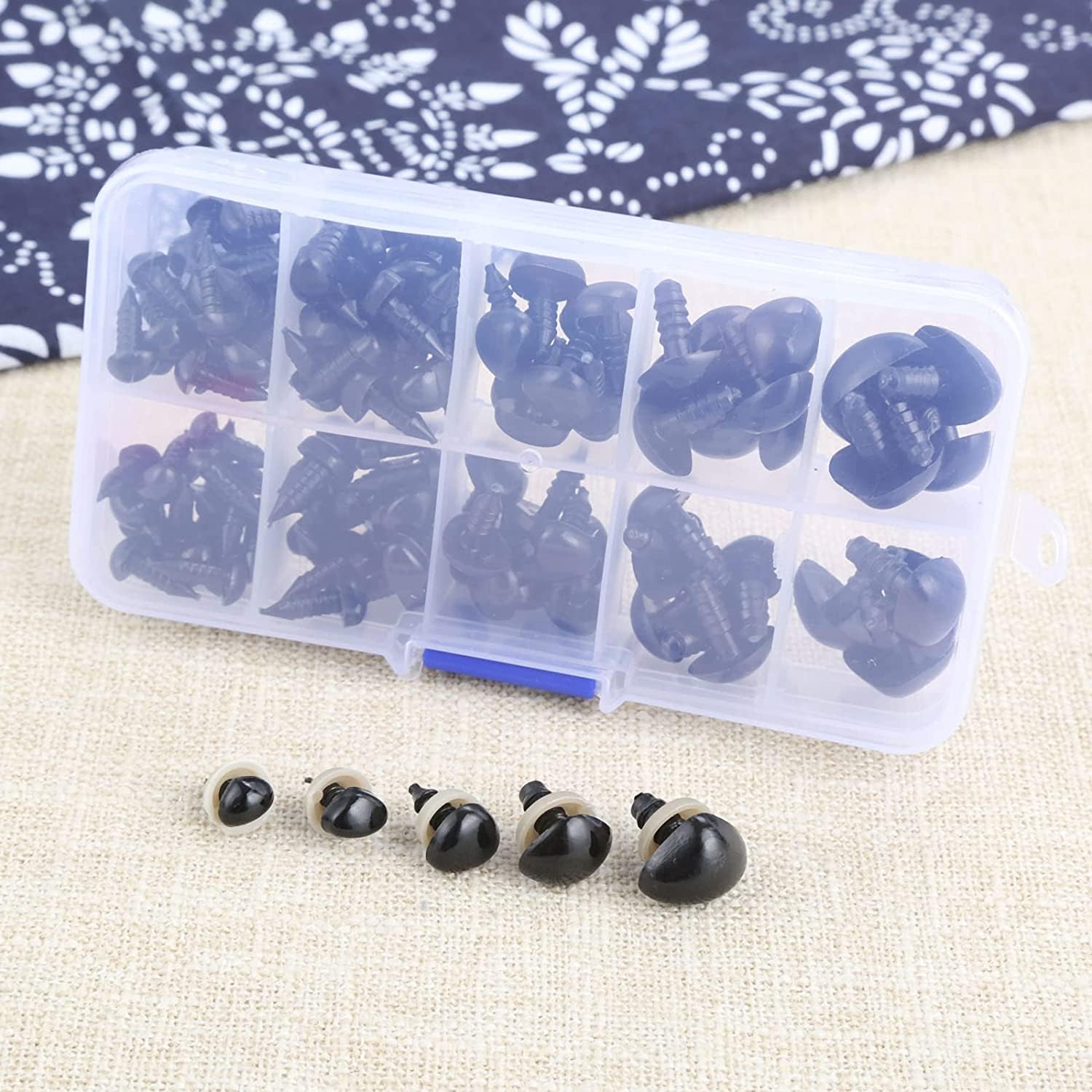 Yetaha 125PCS Animals Safety Nose, 5 Sizes Craft Triangle Teddy Bear Nose for Stuffed Animals Doll, Bear, Dog, Puppet DIY Making