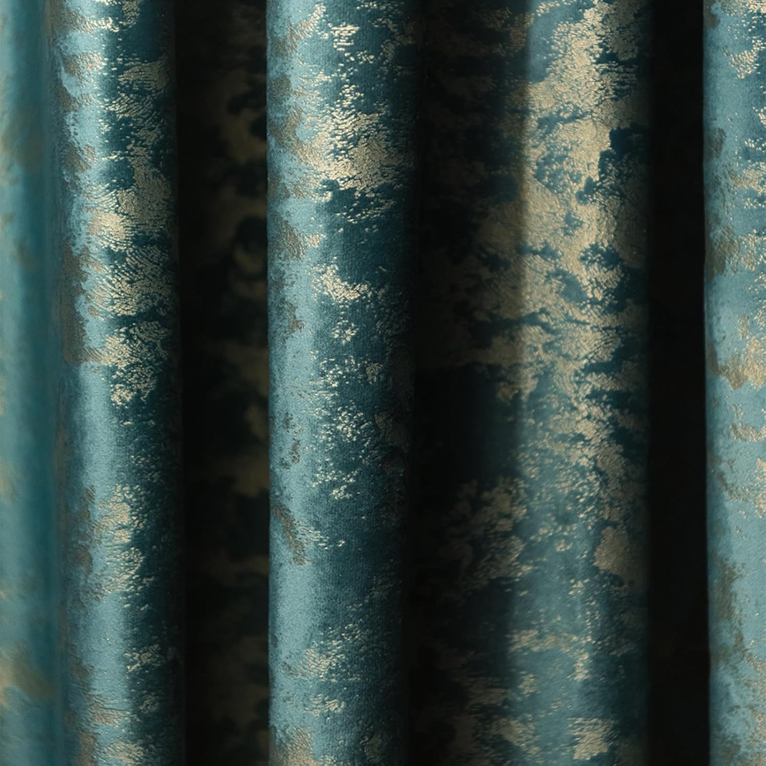 Velvet Curtains For Bedroom,2 Panels Thick Elegant Luxury Grommet Blackout Drapes For Classical Living Room Decor,Thermal Insulated Soundproof Room Darkening Window Drapes,Green,70x36 in(WxL)
