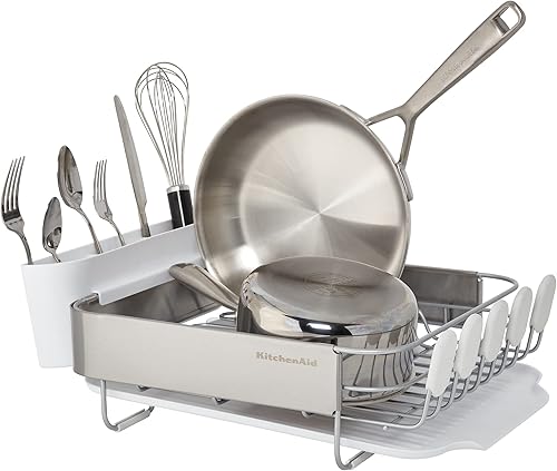 Miniatura 2 de KitchenAid Escurridor compacto de alambre satinado resistente al óxido, expandible con tablero de drenaje autodrenante en ángulo con portacubiertos