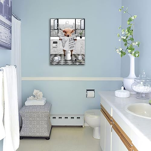 Vista 4 de PIMULSAA Póster divertido de periódico de lectura de vaca de las tierras altas sentado en el inodoro, arte de pared para baño