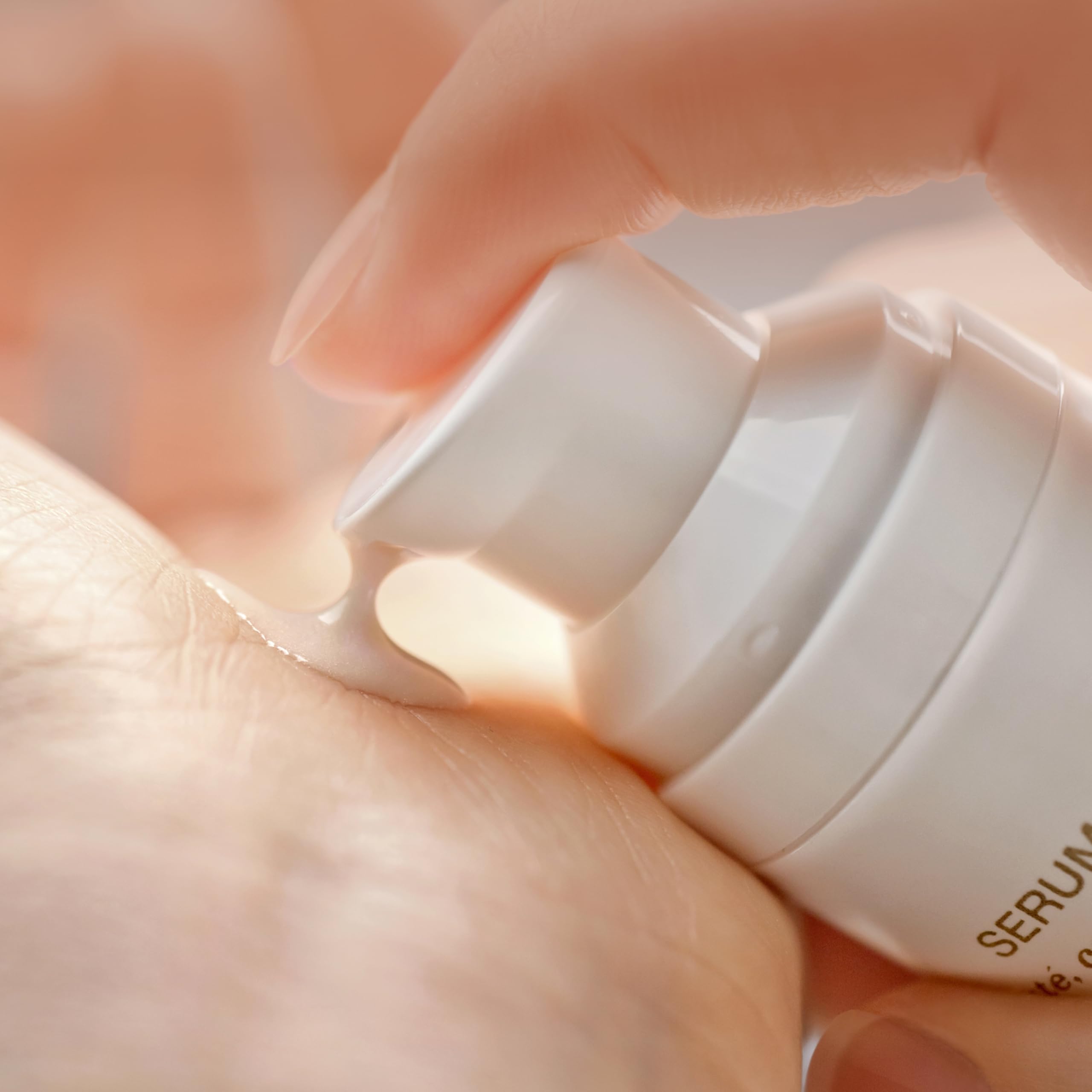 YESforLOV Gel Intime Femme Hydratant & Apaisant Sérum | Soin Vulvaire Naturel à 99,52%| Crème Sans Parabens Ni Allergènes Anti-Sécheresse, Démangeaisons et Irritations | Fabriqué en France 30ml