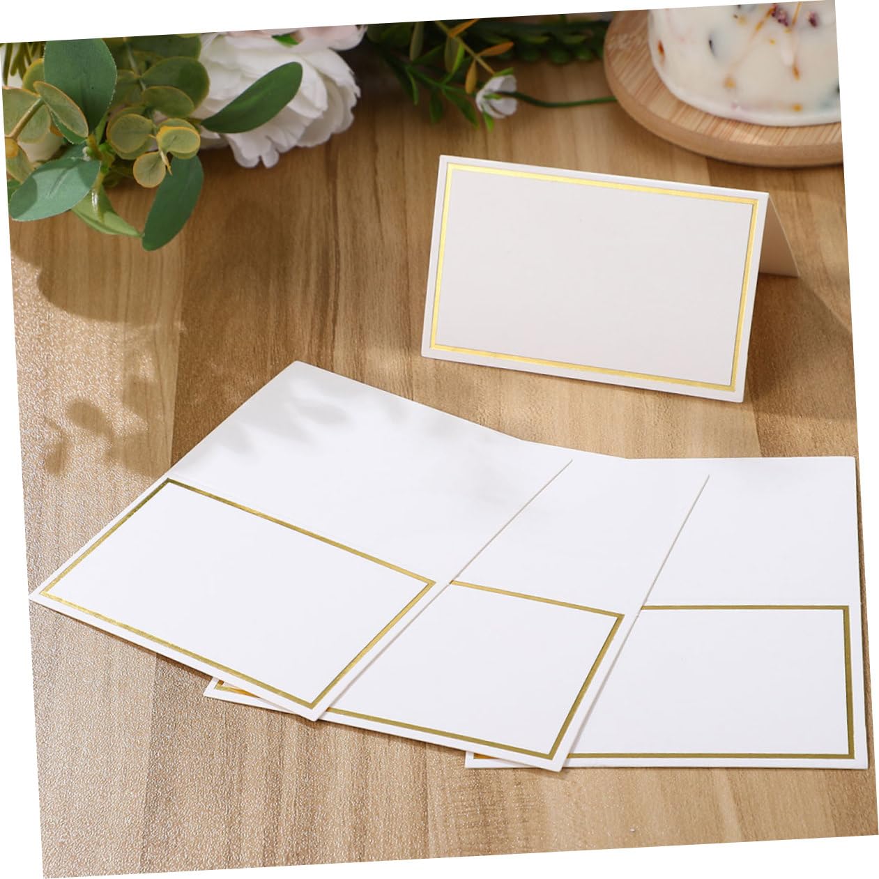 Platzkarten 200 Stück aus Papier, Rund, Elegant für Hochzeit und Bankett | Bronzefarbenes Design, Strukturierte Aufsteller, Glatt und Grat, Leicht Beschreibbar, für Gespräche und Feste