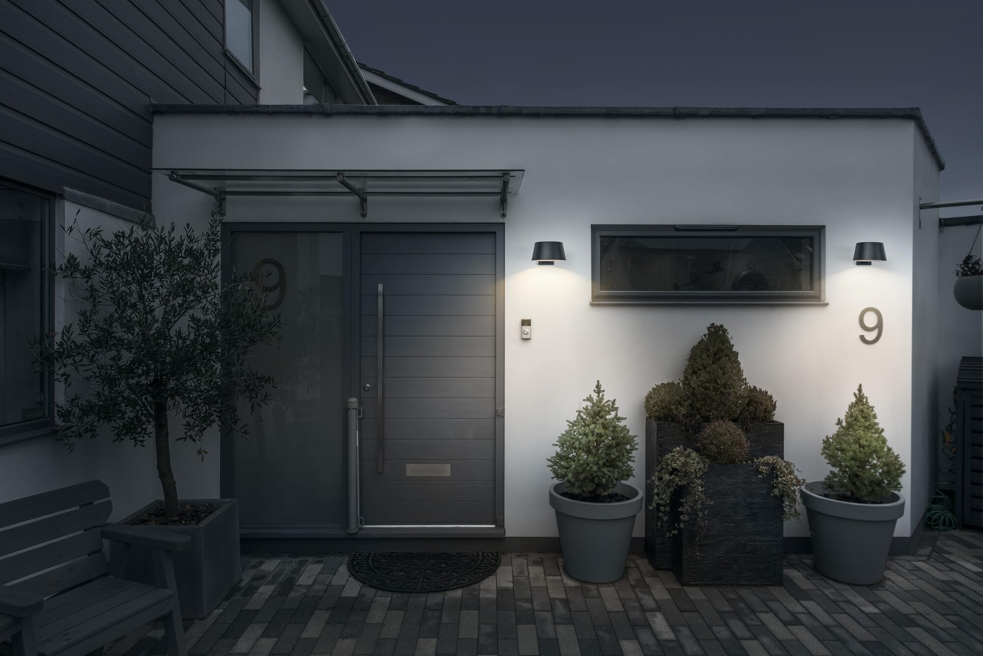 OSRAM Kinkiet solarny LED Endura Style Brella, 10,1 W, ciepła biel 3000 K, 930 lm, czujnik PIR, IP54, 18 dni