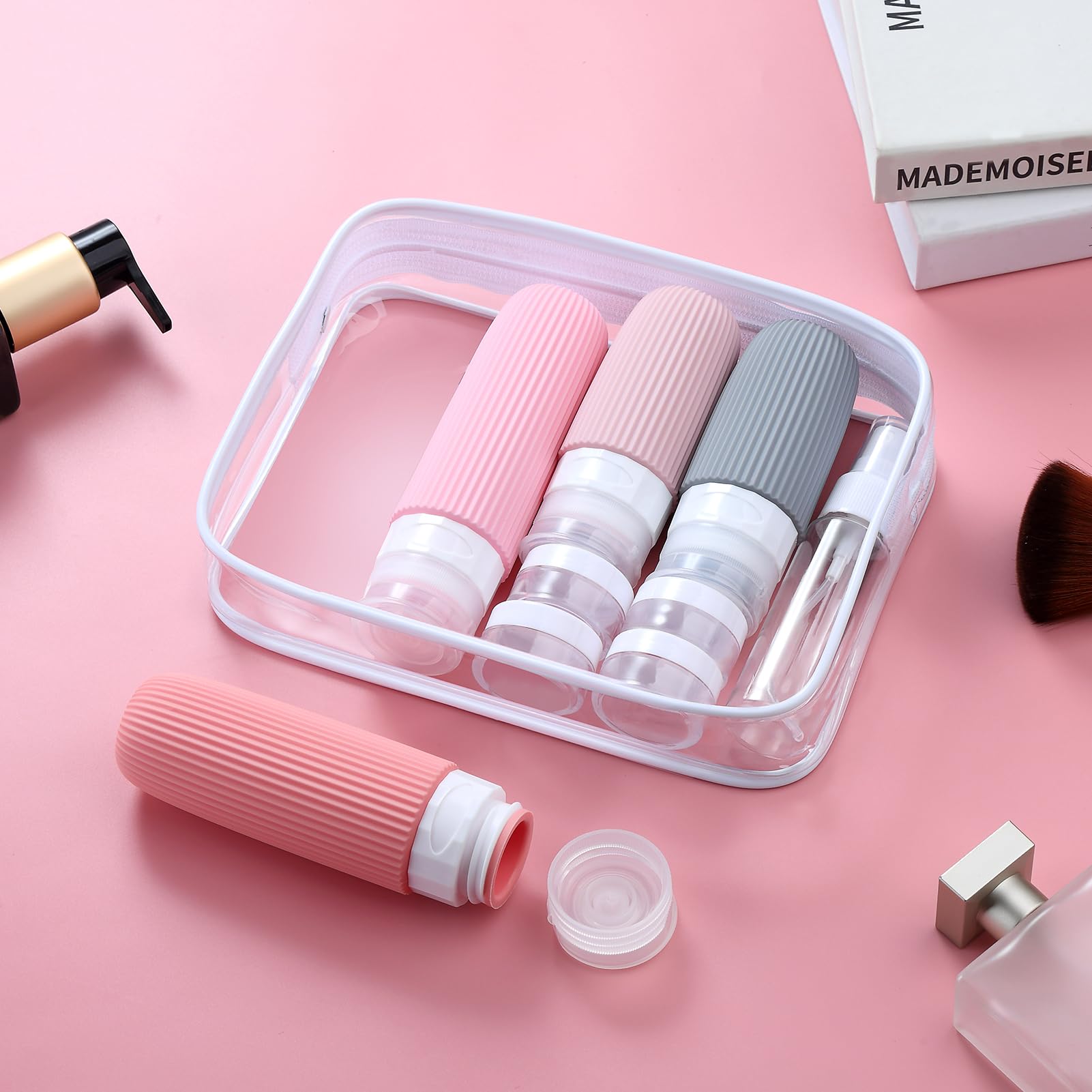 Mrsdry Set di 16 bottiglie da viaggio, approvate TSA, contenitori comprimibili in silicone a prova di perdite, per articoli da toeletta, accessori da viaggio ricaricabili per balsamo, shampoo, lozioni