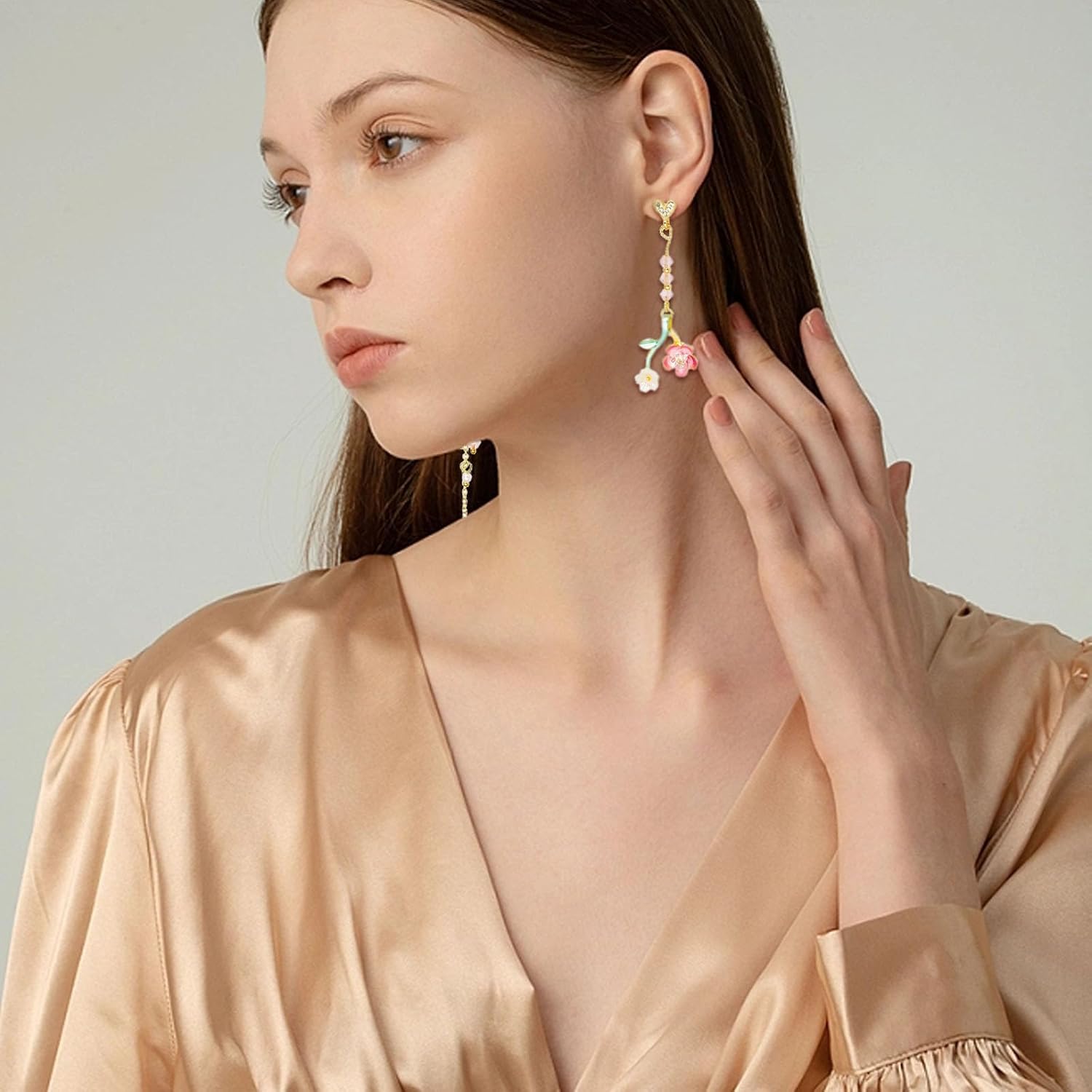 NEWITIN 6 Pairs Flower Earrings for Women Hypoallergenic Earring Pearl Leaf Floral Tassel Earring Statement Long Flower Dangle Earrings for Women - Image 5