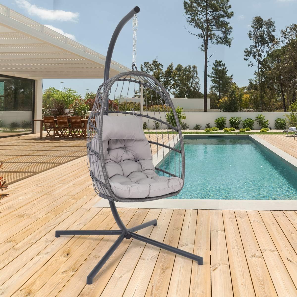 Fauteuil &oelig;uf suspendu