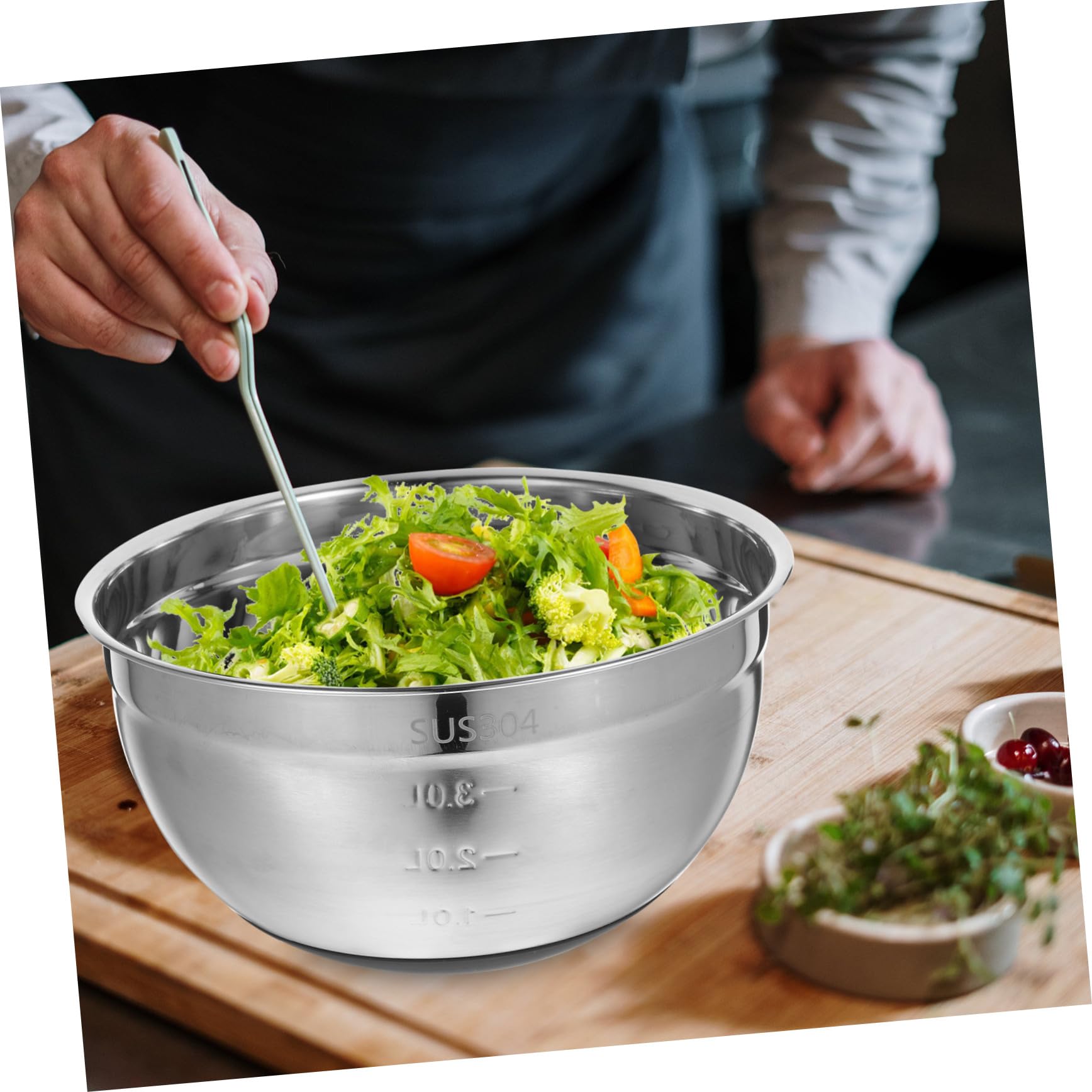 Edelstahl Rührschüssel mit Rutschfestem Silikonboden und Silikondeckel 24cm Spülmaschinenfest Küchenmischschale für Backen und Kochen Zuhause Gastronomie